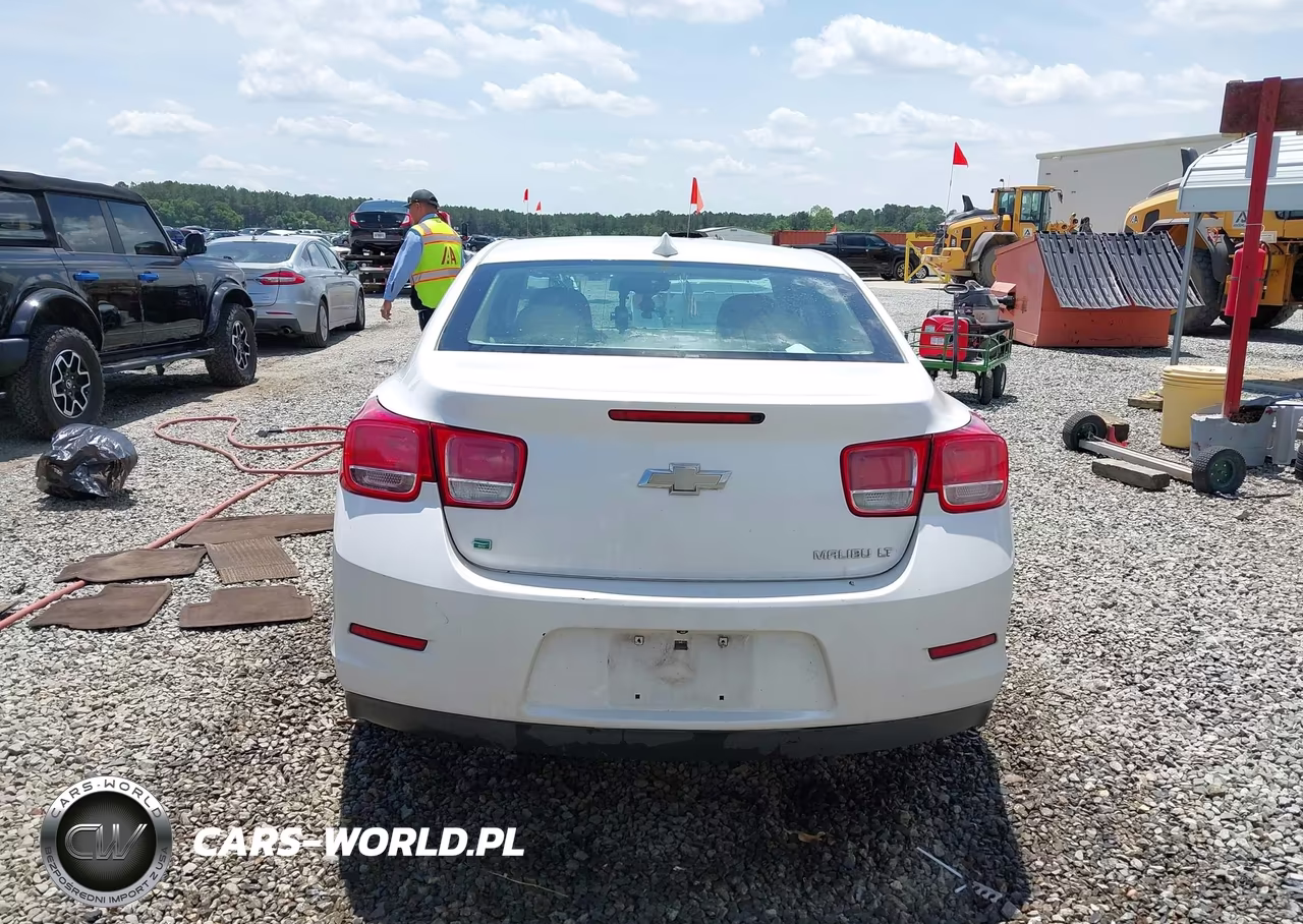 2015 Chevrolet Malibu 1Lt VIN:1G11C5SL9FF349026 - 16