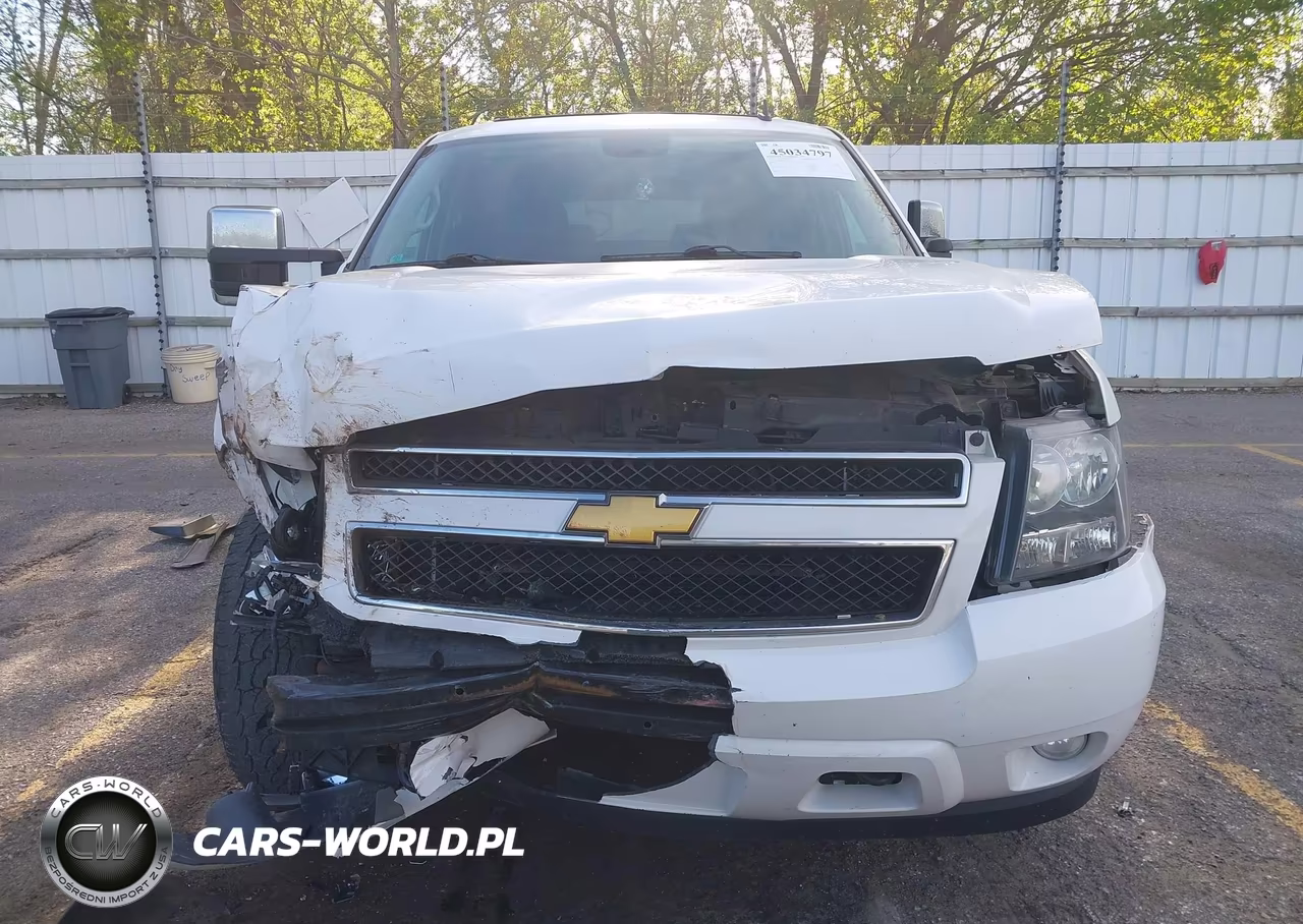 2013 Chevrolet Suburban 1500 Lt VIN:1GNSKJE79DR136621 - 12