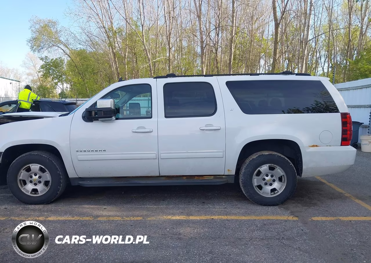 2013 Chevrolet Suburban 1500 Lt VIN:1GNSKJE79DR136621 - 14