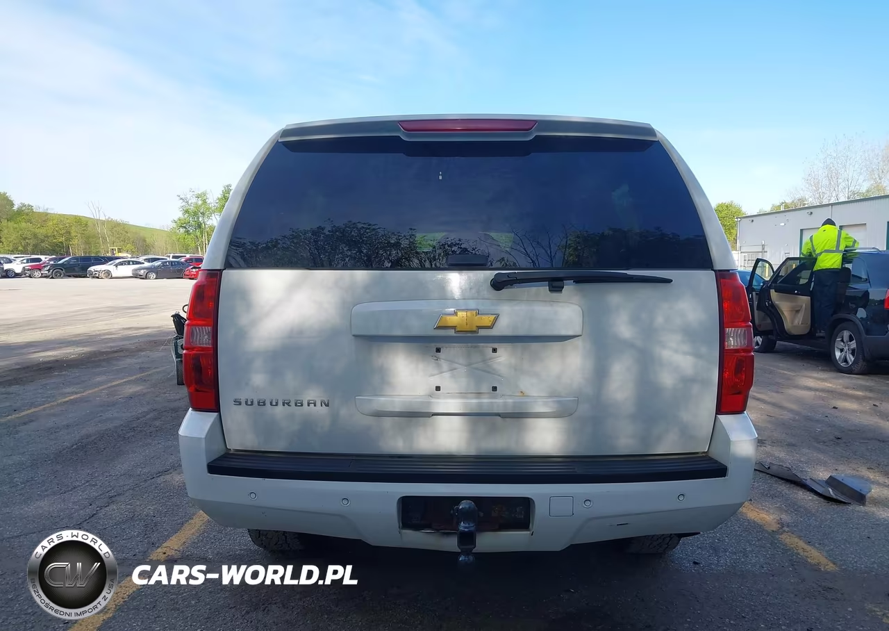 2013 Chevrolet Suburban 1500 Lt VIN:1GNSKJE79DR136621 - 16