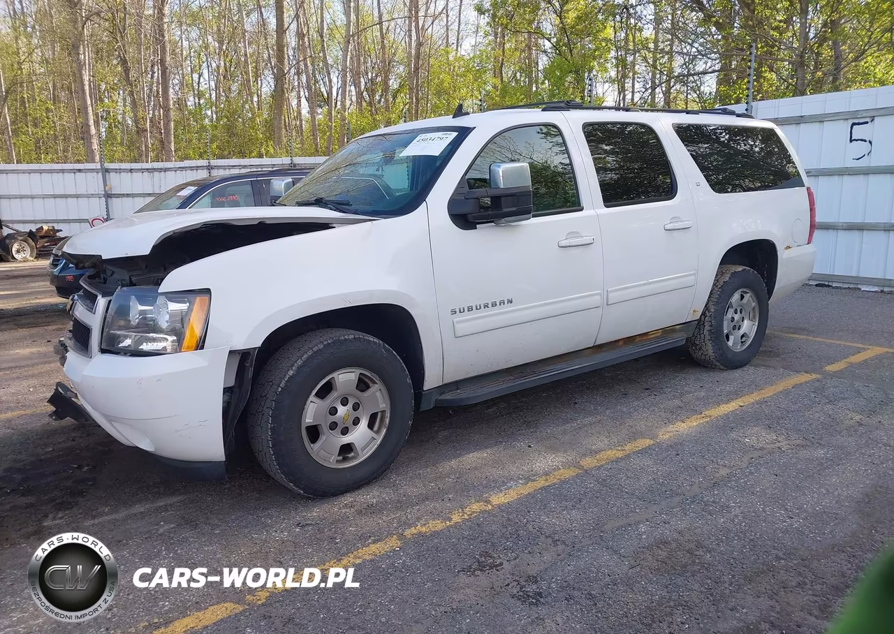 2013 Chevrolet Suburban 1500 Lt VIN:1GNSKJE79DR136621 - 2