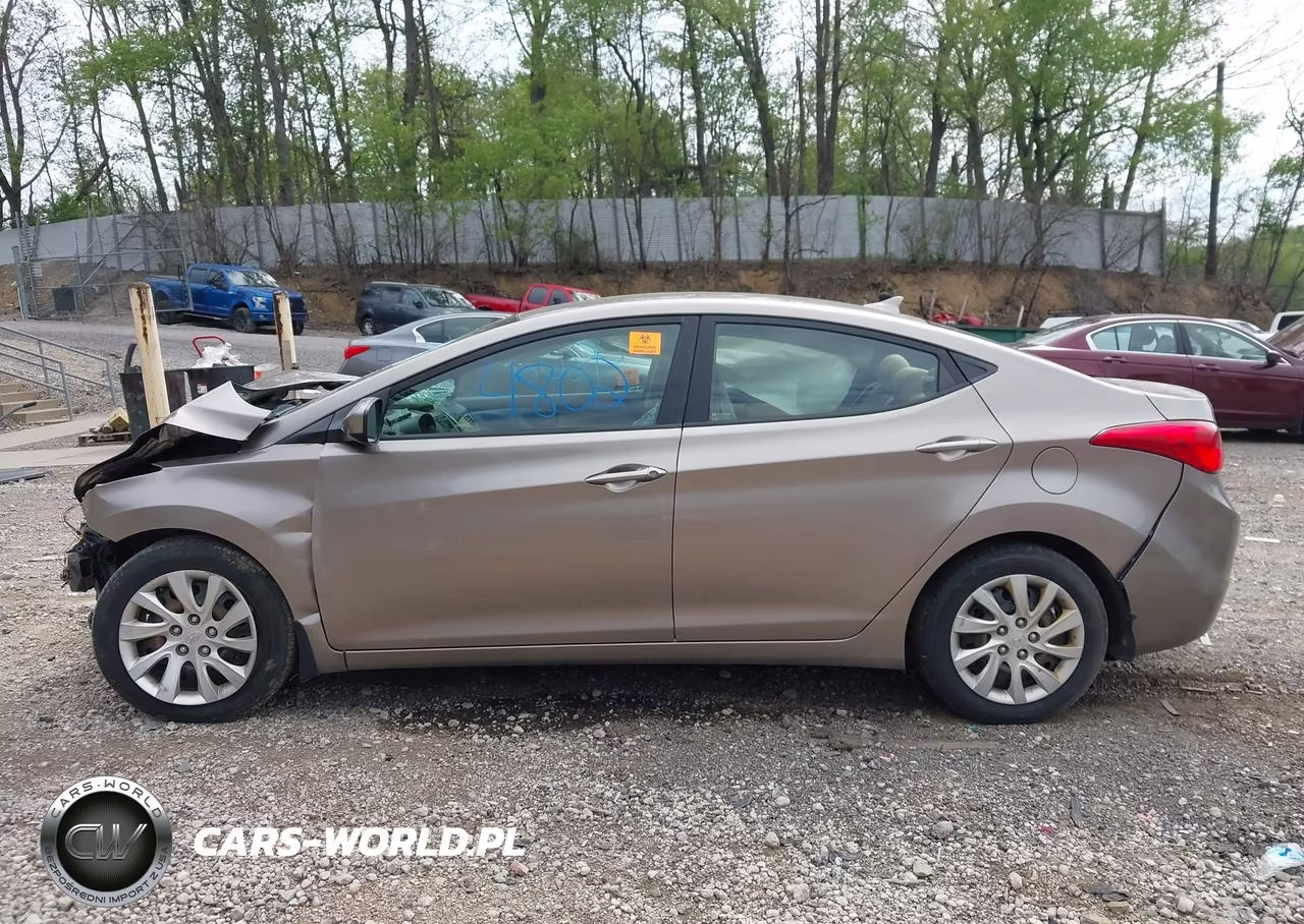 2013 Hyundai Elantra Gls VIN:5NPDH4AE8DH206283 - 13