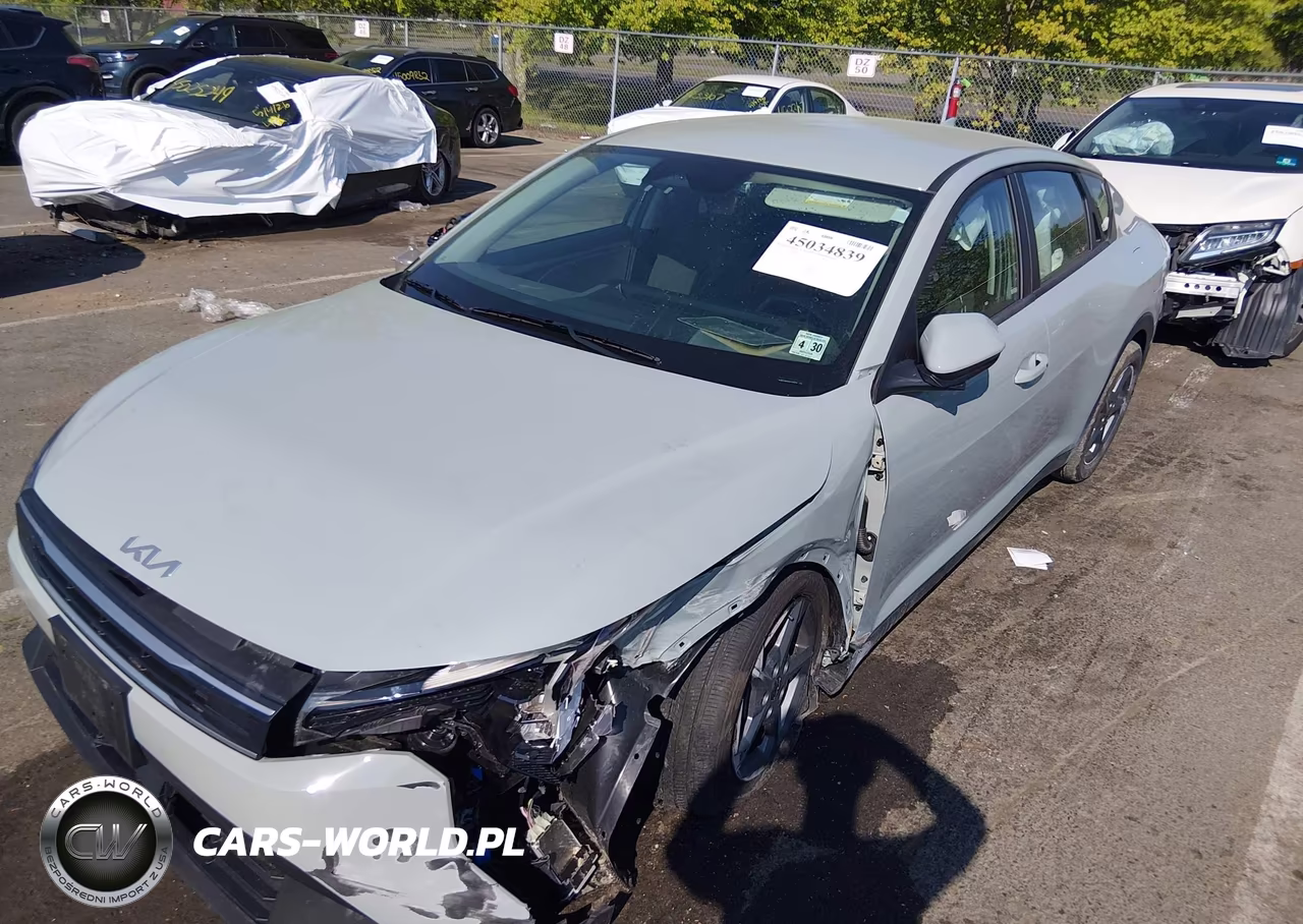 2025 Kia K4 Lxs VIN:3KPFT4DE0SE121572 - 2