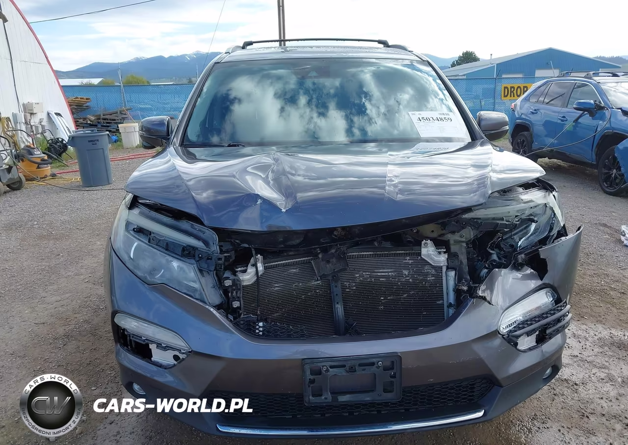 2017 Honda Pilot Touring VIN:5FNYF6H91HB022500 - 12