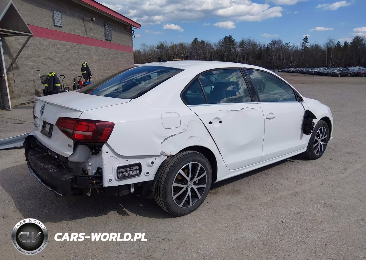 2018 Volkswagen Jetta 1.4T Se-1.4T Wolfsburg Edition VIN:3VWDB7AJ1JM250936 - 4