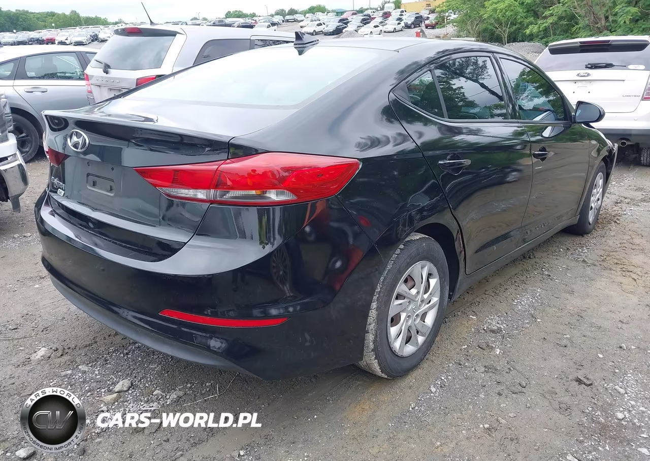 2017 Hyundai Elantra Se VIN:5NPD74LF2HH105884 - 4
