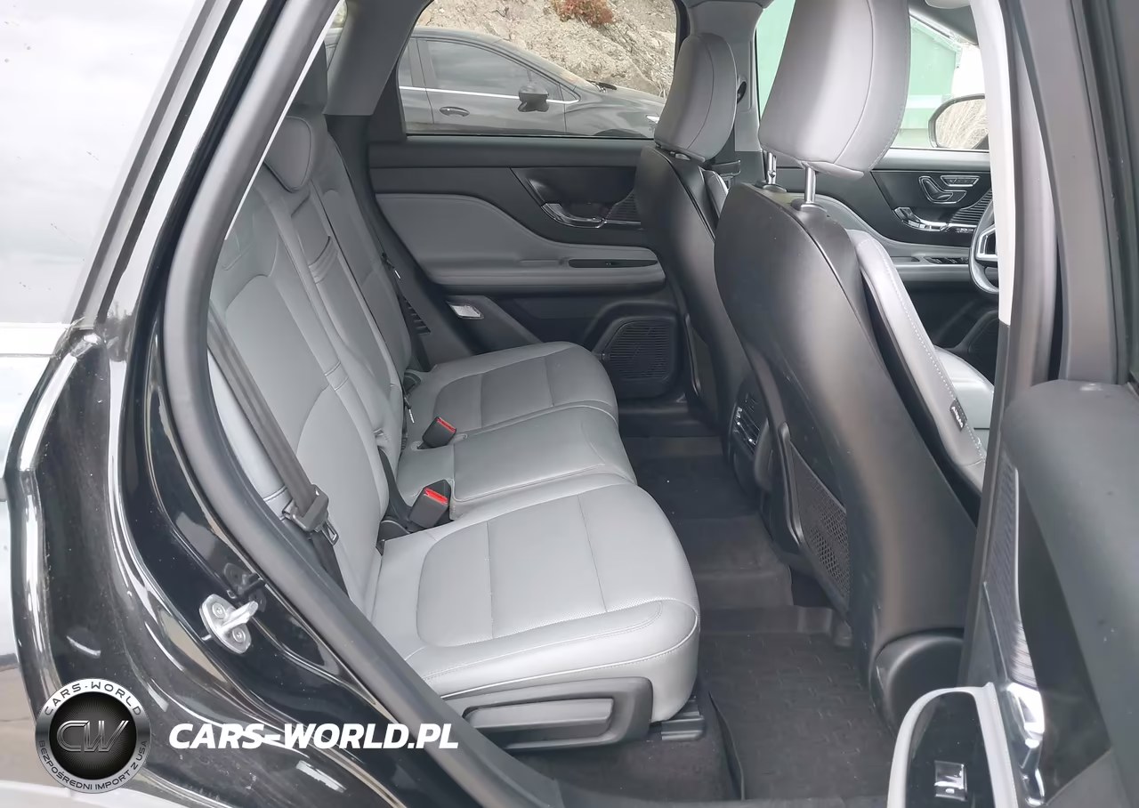 2021 Lincoln Corsair Standard VIN:5LMCJ1D99MUL03911 - 8