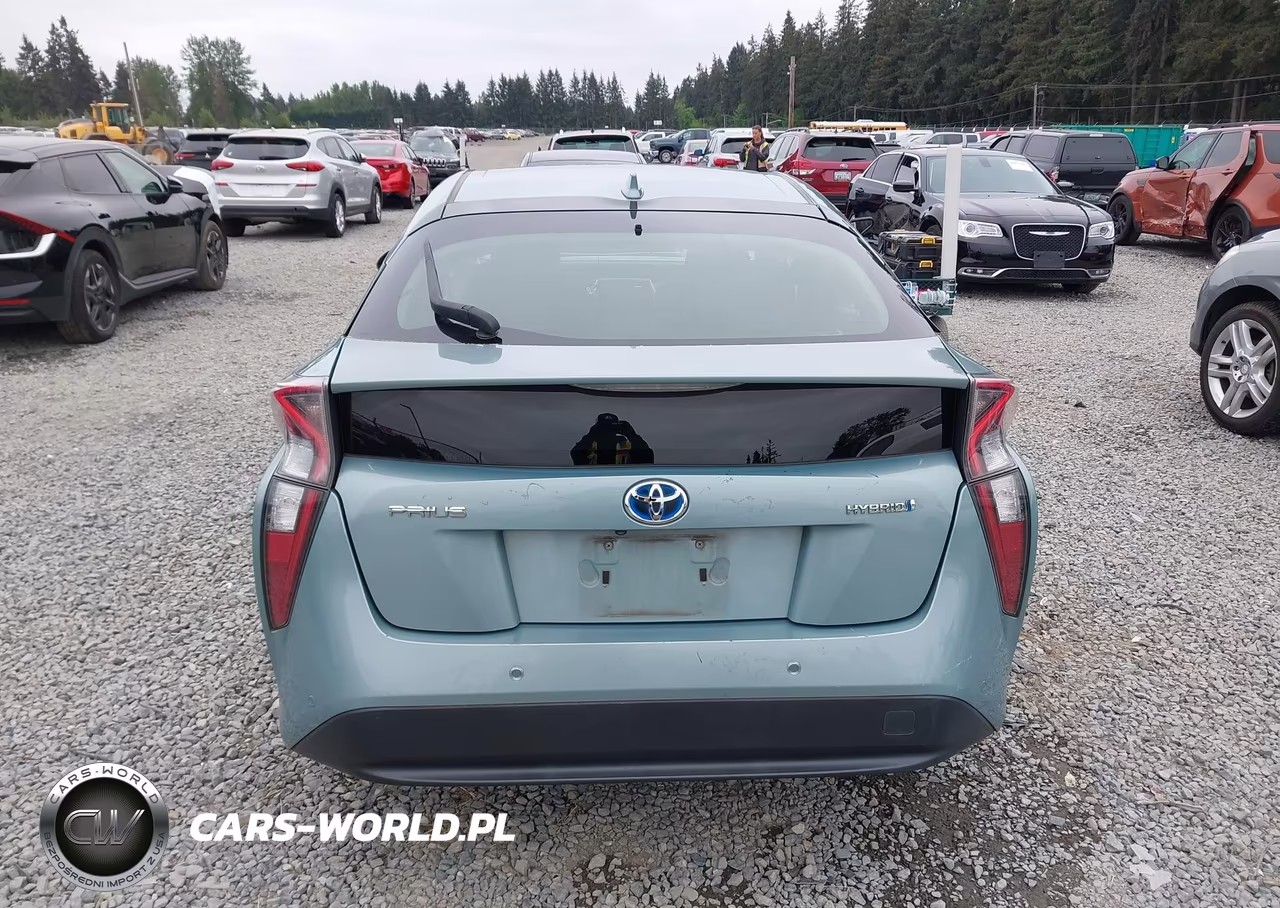 2018 Toyota Prius Two VIN:JTDKBRFU0J3064721 - 16