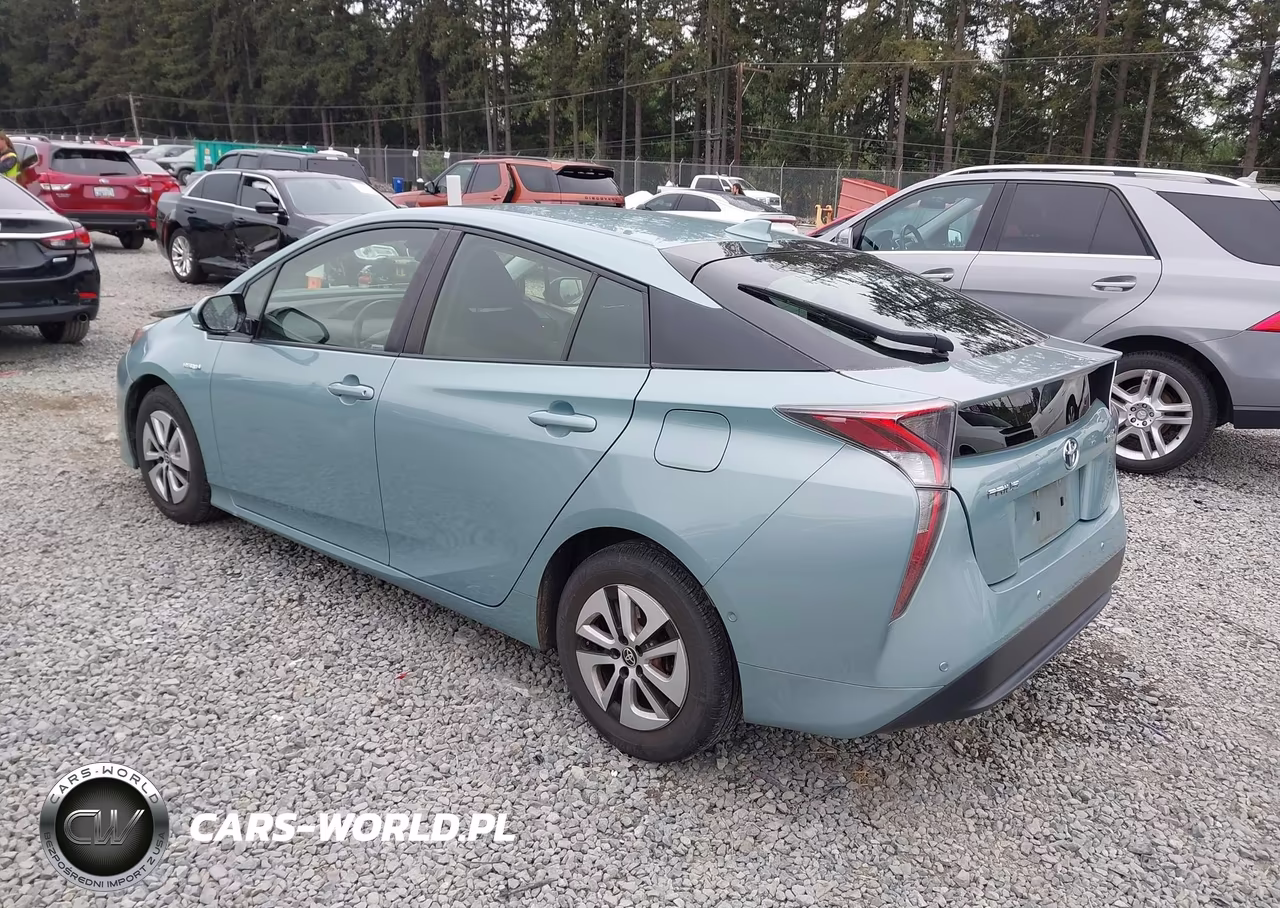 2018 Toyota Prius Two VIN:JTDKBRFU0J3064721 - 3