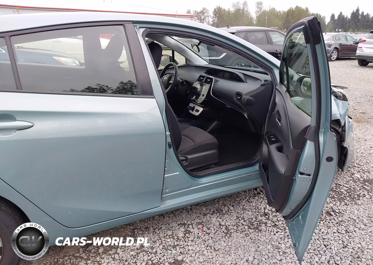2018 Toyota Prius Two VIN:JTDKBRFU0J3064721 - 5