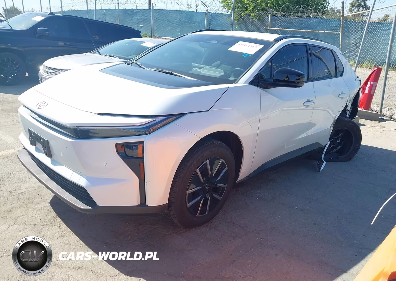 2026 Toyota Bz Xle Plus VIN:JTMBCAEB6TJ011907 - 2