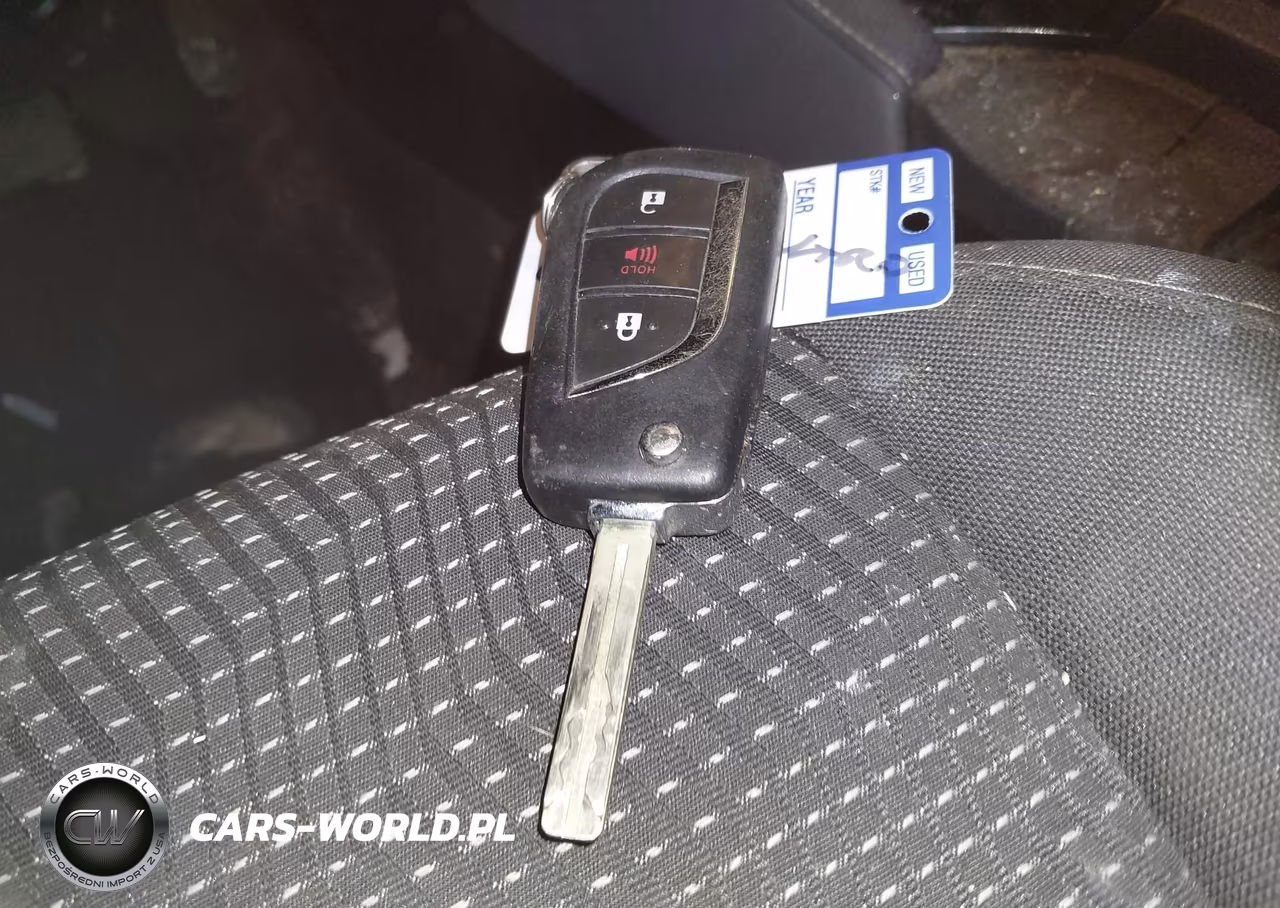 2017 Toyota Corolla Im VIN:JTNKARJE9HJ532496 - 11