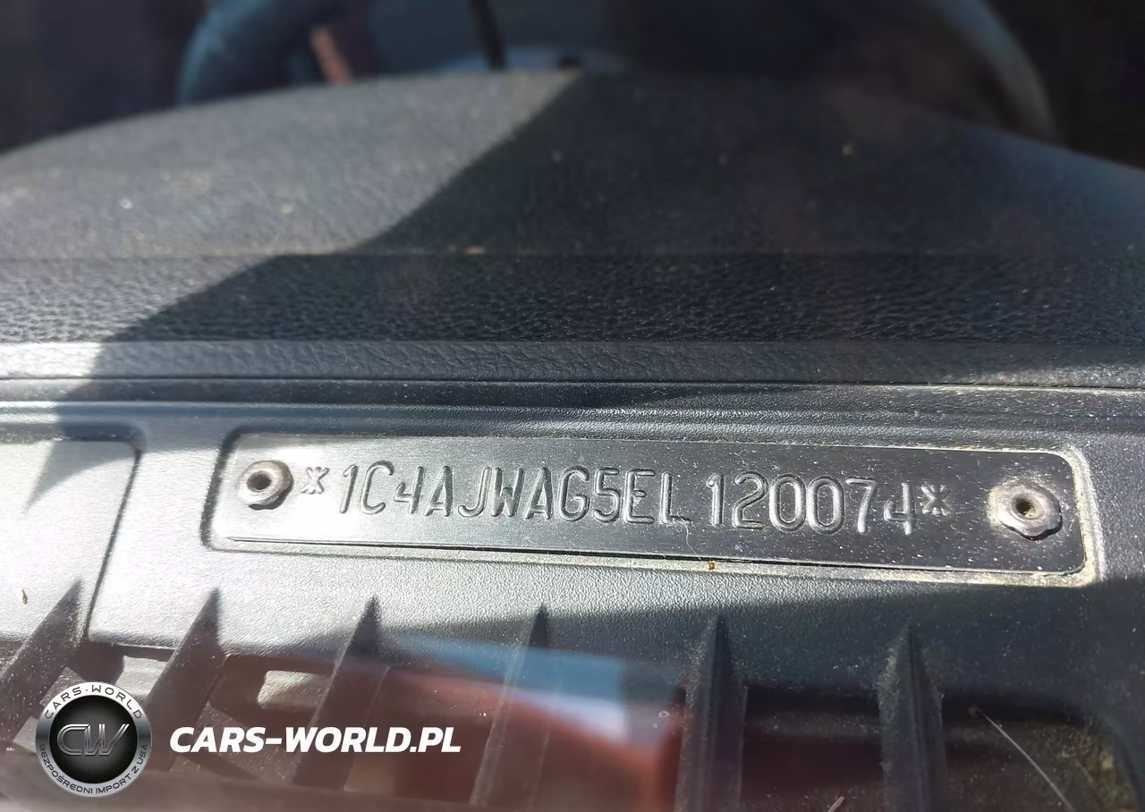 2014 Jeep Wrangler Sport VIN:1C4AJWAG5EL120074 - 18
