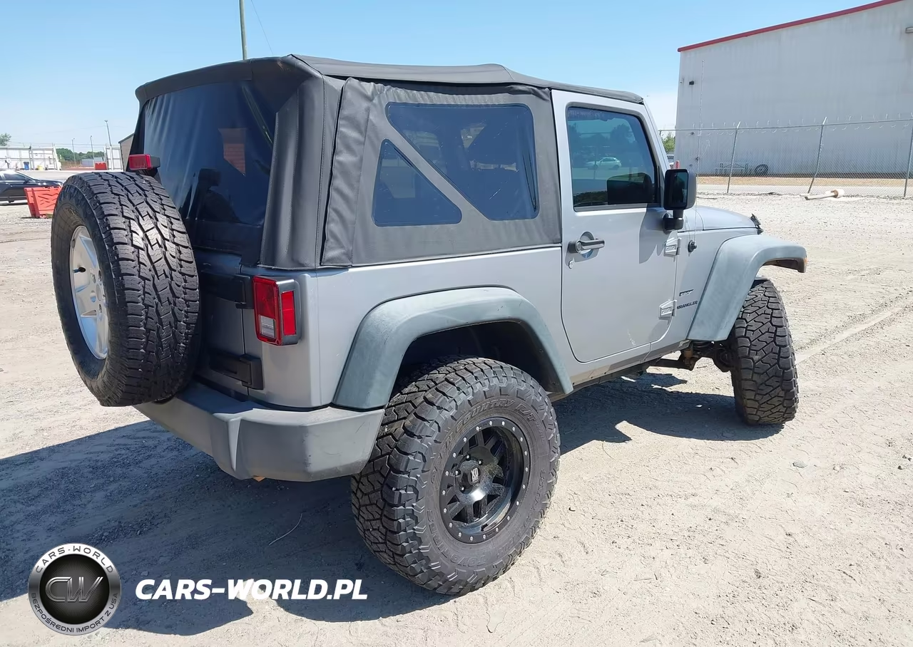 2014 Jeep Wrangler Sport VIN:1C4AJWAG5EL120074 - 4
