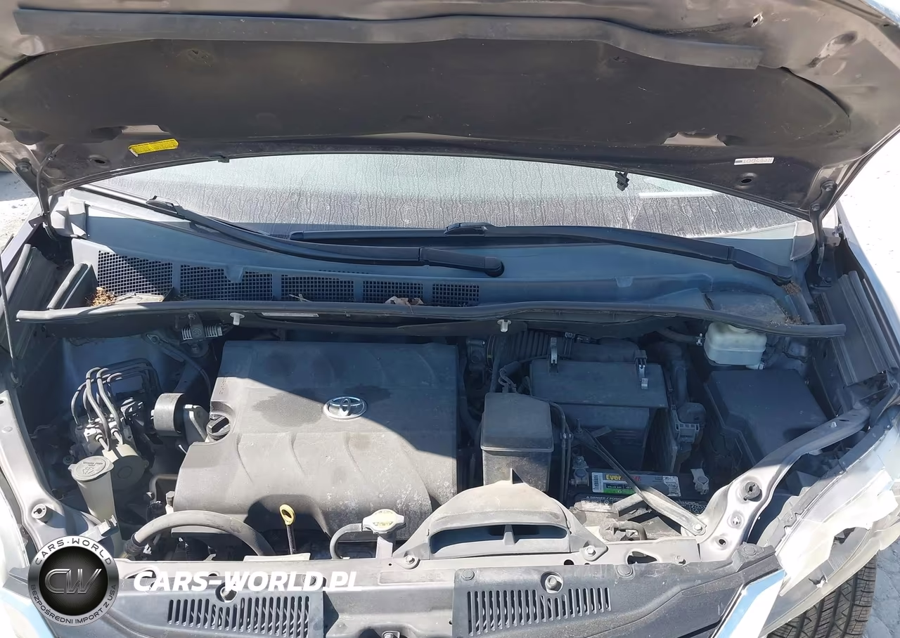 2014 Toyota Sienna Le V6 8 Passenger VIN:5TDKK3DC3ES447158 - 10