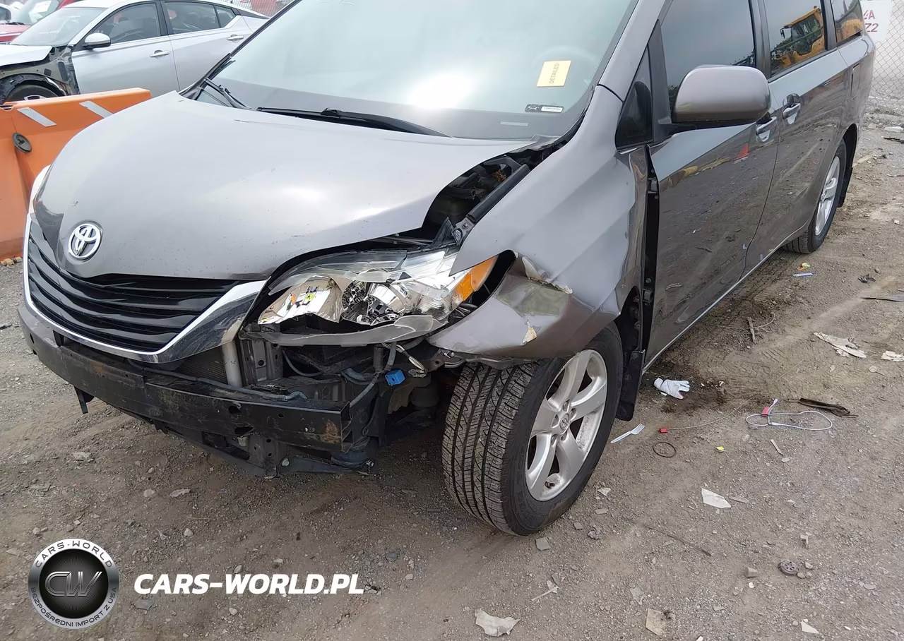 2014 Toyota Sienna Le V6 8 Passenger VIN:5TDKK3DC3ES447158 - 12