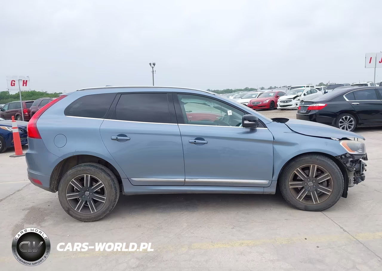 2017 Volvo Xc60 T5 Dynamic VIN:YV440MDR4H2215069 - 14