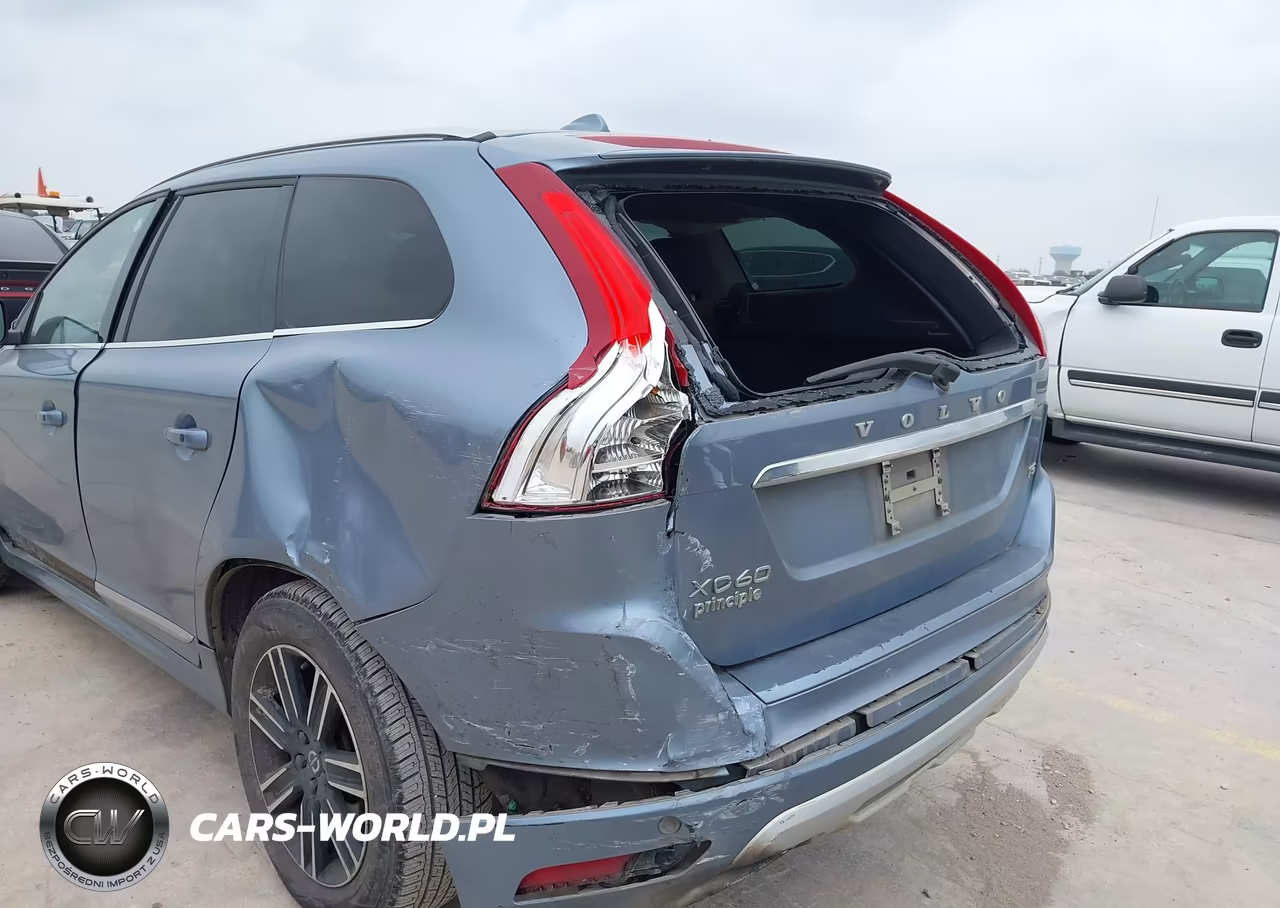 2017 Volvo Xc60 T5 Dynamic VIN:YV440MDR4H2215069 - 18