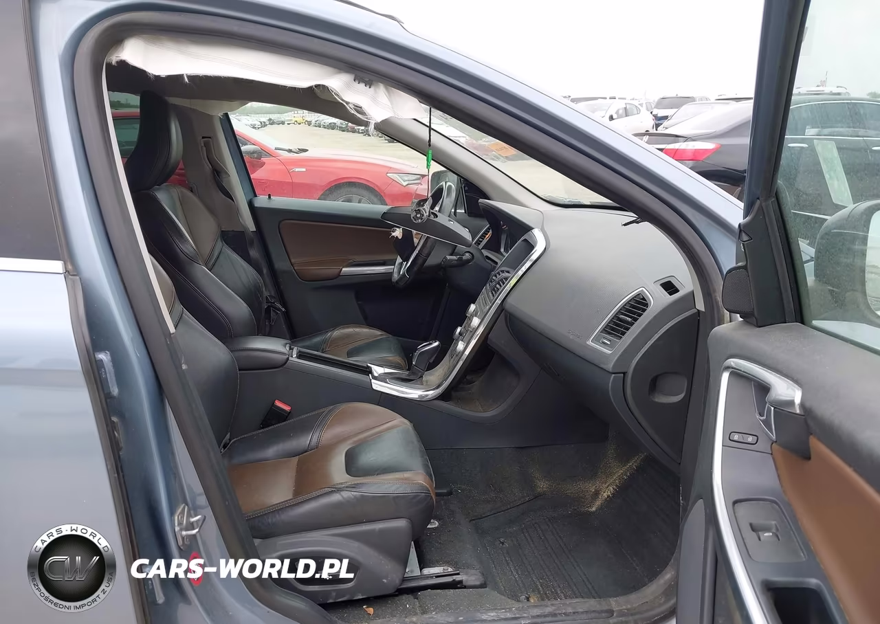 2017 Volvo Xc60 T5 Dynamic VIN:YV440MDR4H2215069 - 5