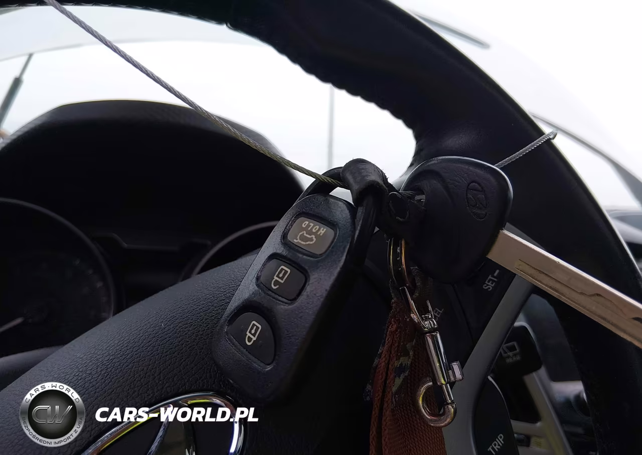 2015 Hyundai Veloster VIN:KMHTC6ADXFU243952 - 11