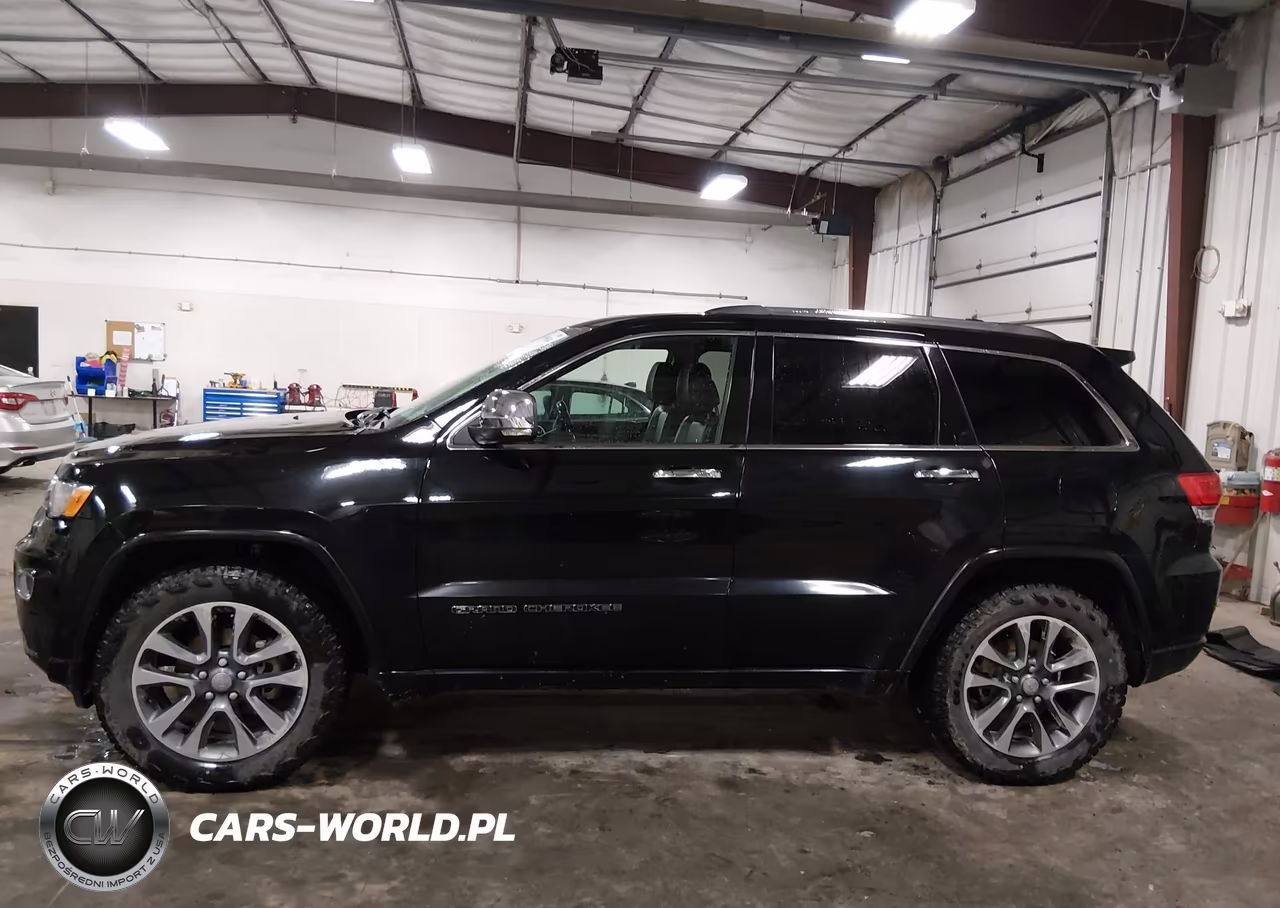 2018 Jeep Grand Cherokee Overland 4X4 VIN:1C4RJFCG7JC458280 - 14