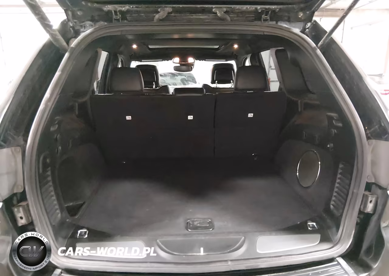 2018 Jeep Grand Cherokee Overland 4X4 VIN:1C4RJFCG7JC458280 - 17