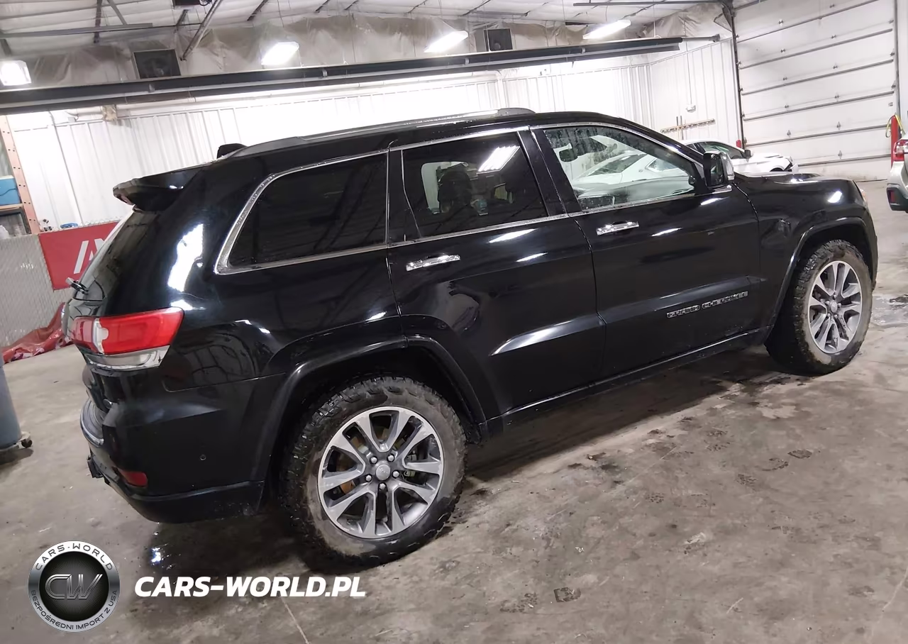 2018 Jeep Grand Cherokee Overland 4X4 VIN:1C4RJFCG7JC458280 - 4