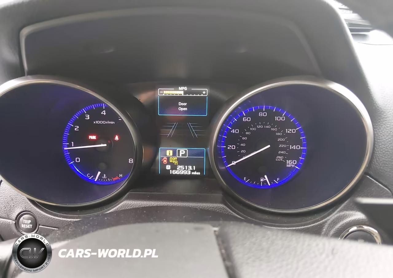 2017 Subaru Outback 3.6R Limited VIN:4S4BSENC9H3339798 - 7