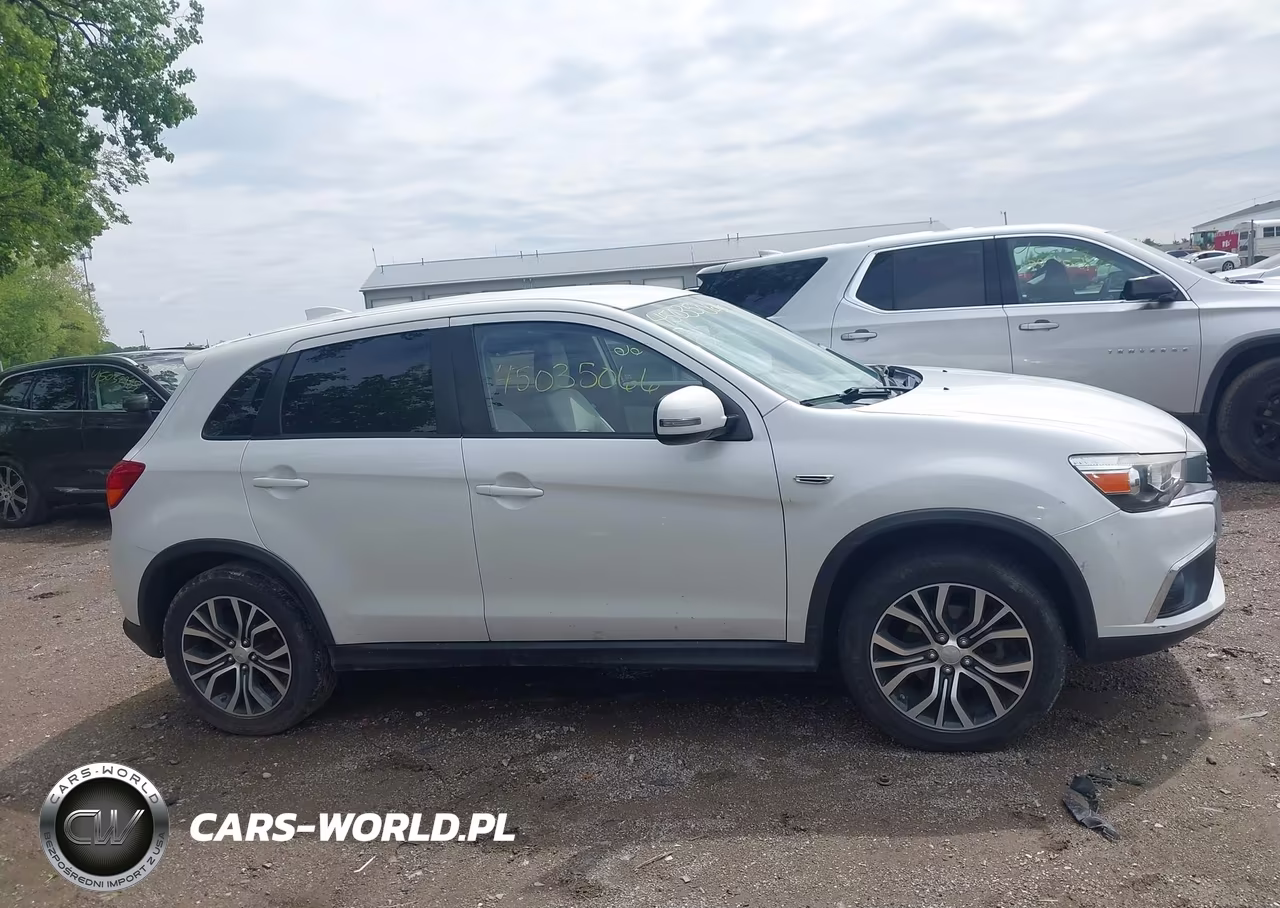 2017 Mitsubishi Outlander Sport 2.0 Le VIN:JA4AP3AU4HZ009806 - 14