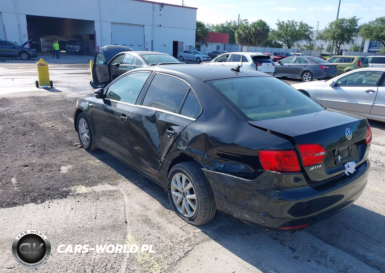2013 Volkswagen Jetta 2.5L Se VIN:3VWDX7AJ3DM359095 - 3