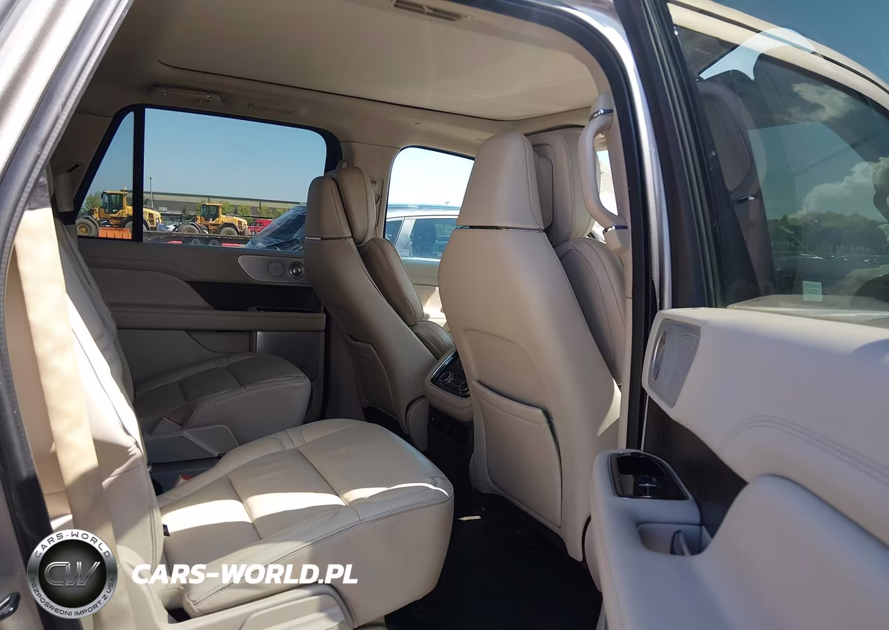 2019 Lincoln Navigator L Reserve VIN:5LMJJ3LT1KEL07538 - 8