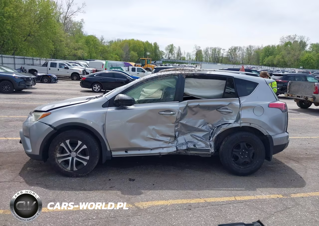 2018 Toyota Rav4 Le VIN:JTMBFREV9JJ218112 - 14
