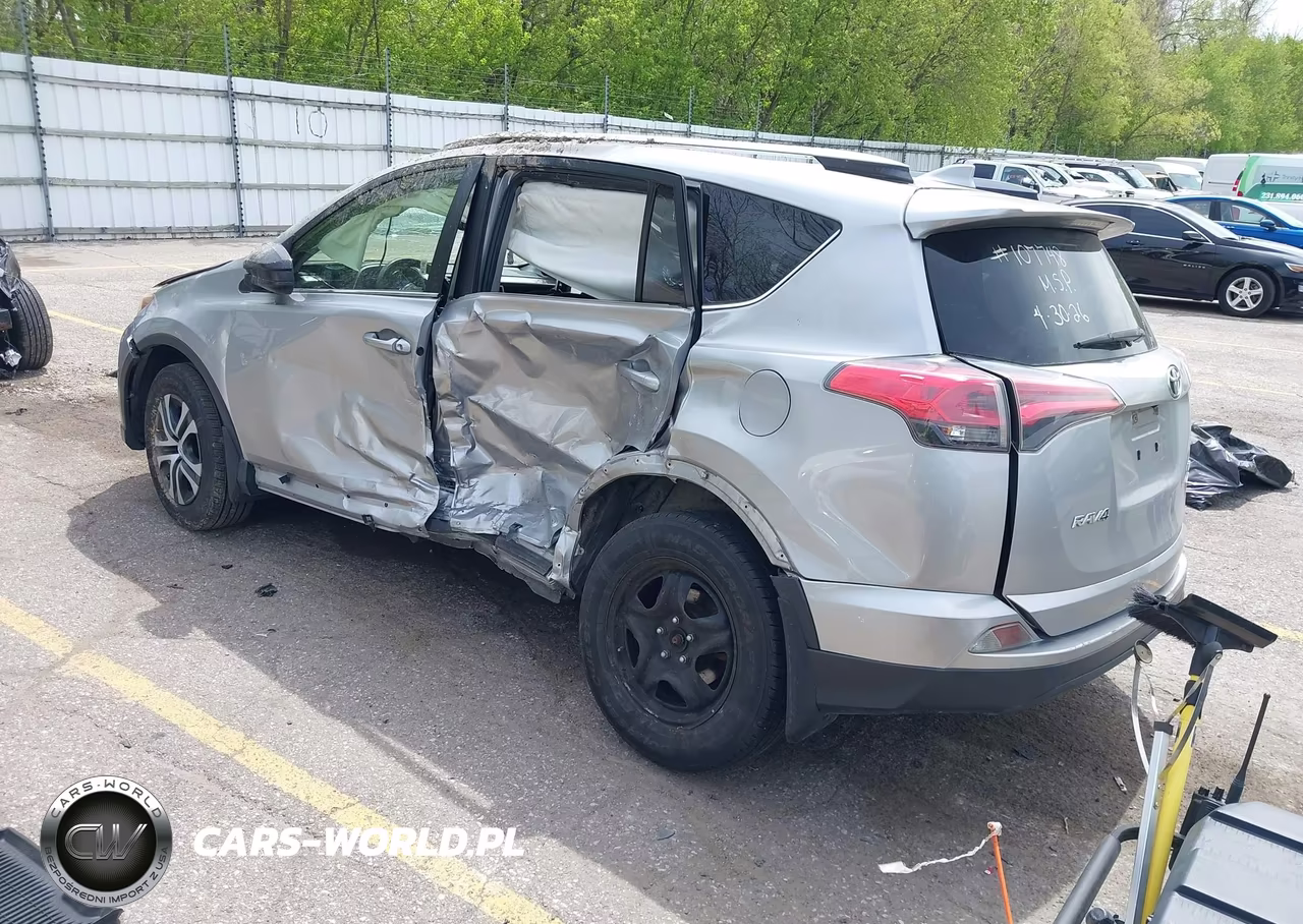2018 Toyota Rav4 Le VIN:JTMBFREV9JJ218112 - 3