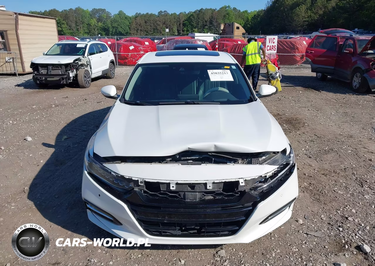 2018 Honda Accord Hybrid Touring VIN:1HGCV3F91JA016937 - 12