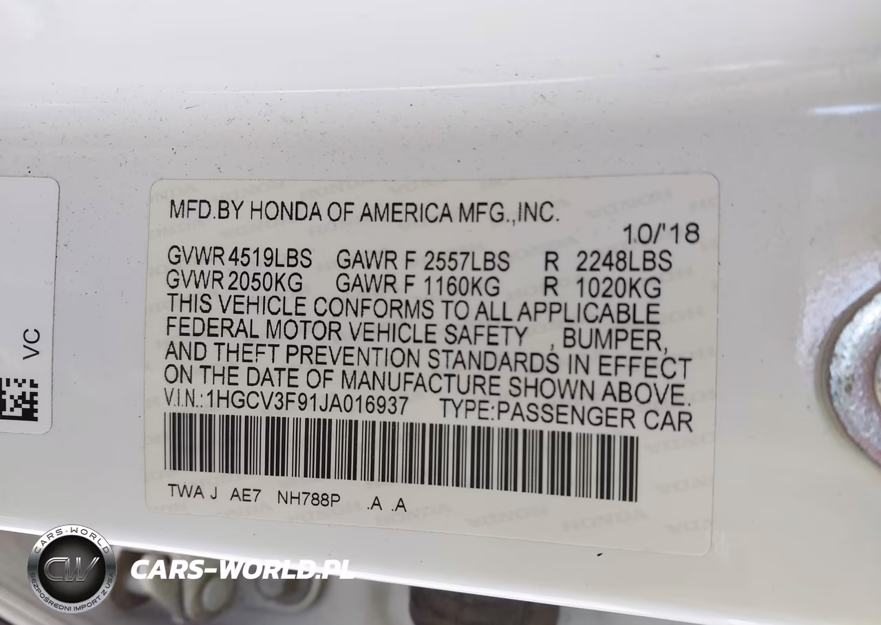 2018 Honda Accord Hybrid Touring VIN:1HGCV3F91JA016937 - 9