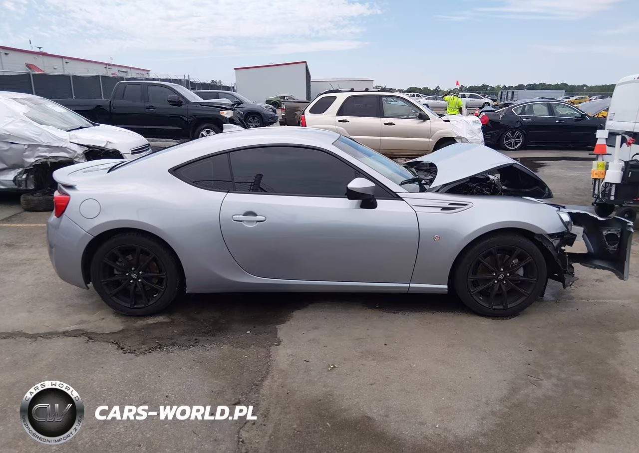 2017 Toyota 86 VIN:JF1ZNAA16H8710979 - 14