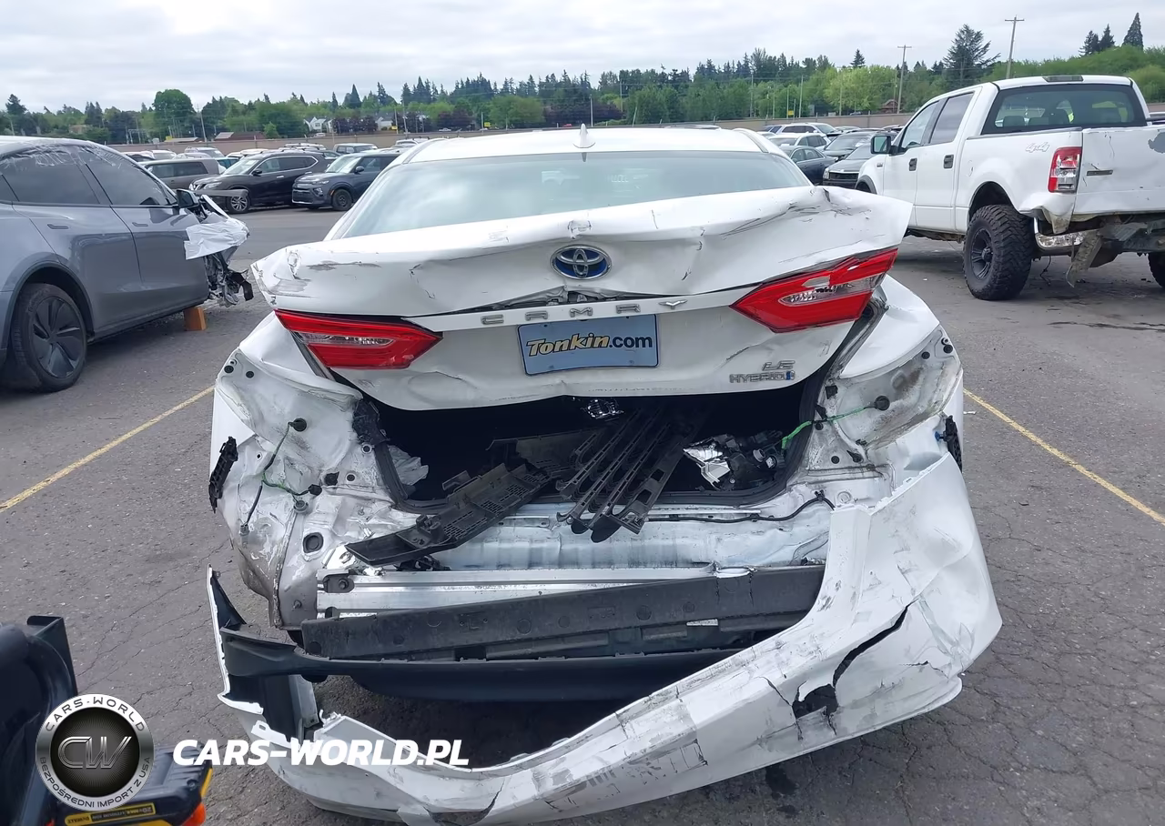 2020 Toyota Camry Le Hybrid VIN:4T1C31AK5LU530323 - 16