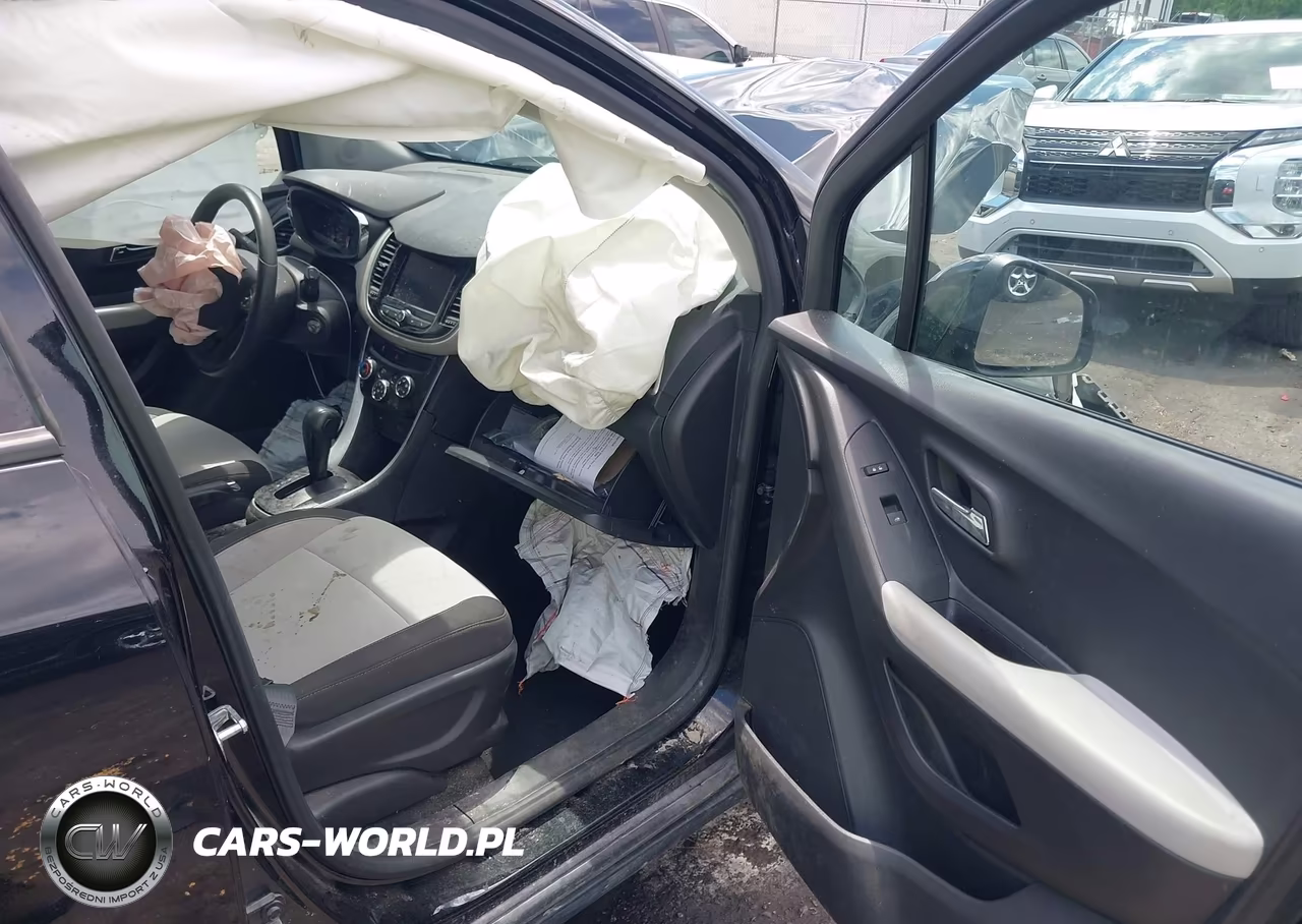2022 Chevrolet Trax Fwd Ls VIN:KL7CJKSM5NB544248 - 5