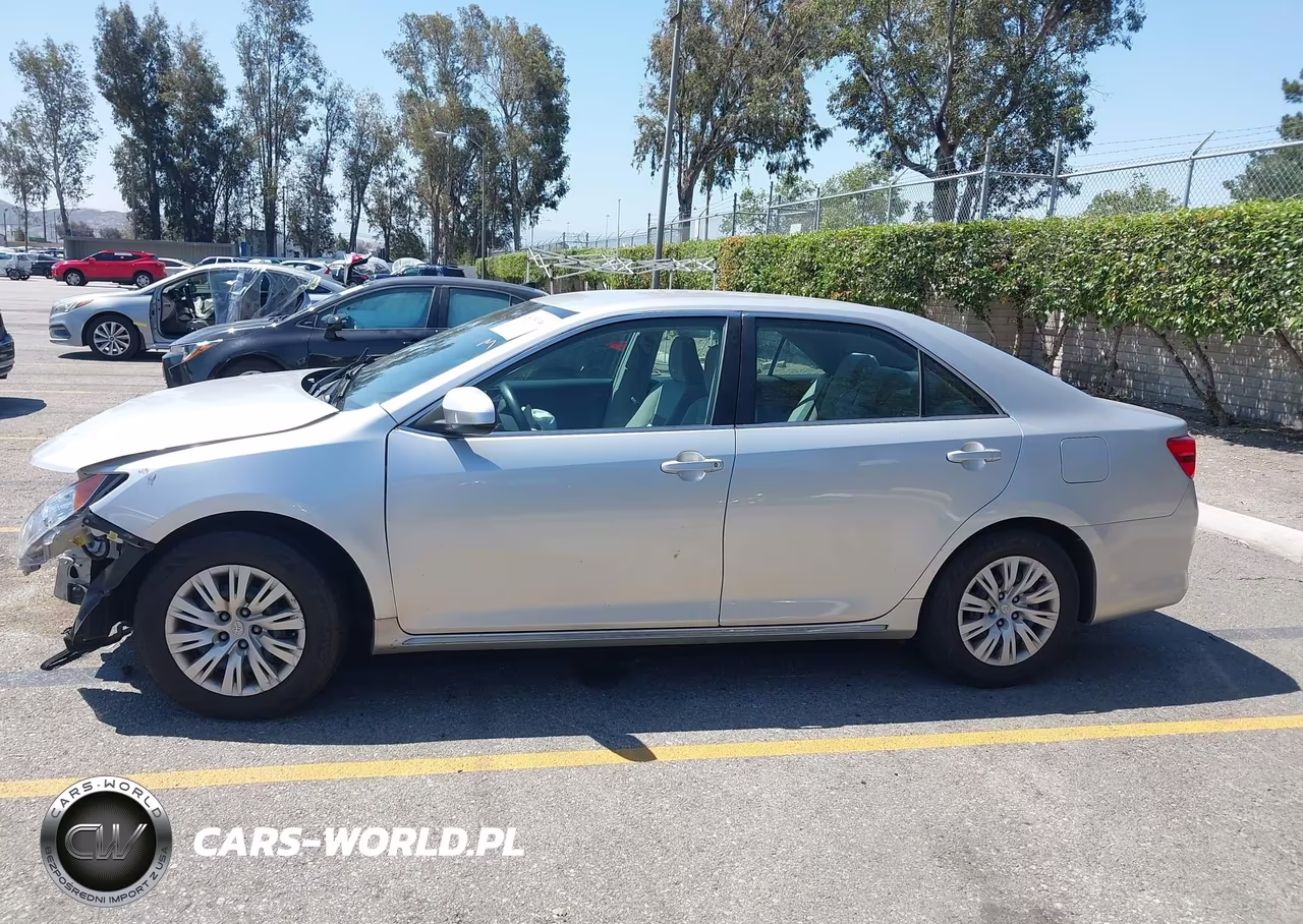 2014 Toyota Camry Le VIN:4T1BF1FK4EU770655 - 13