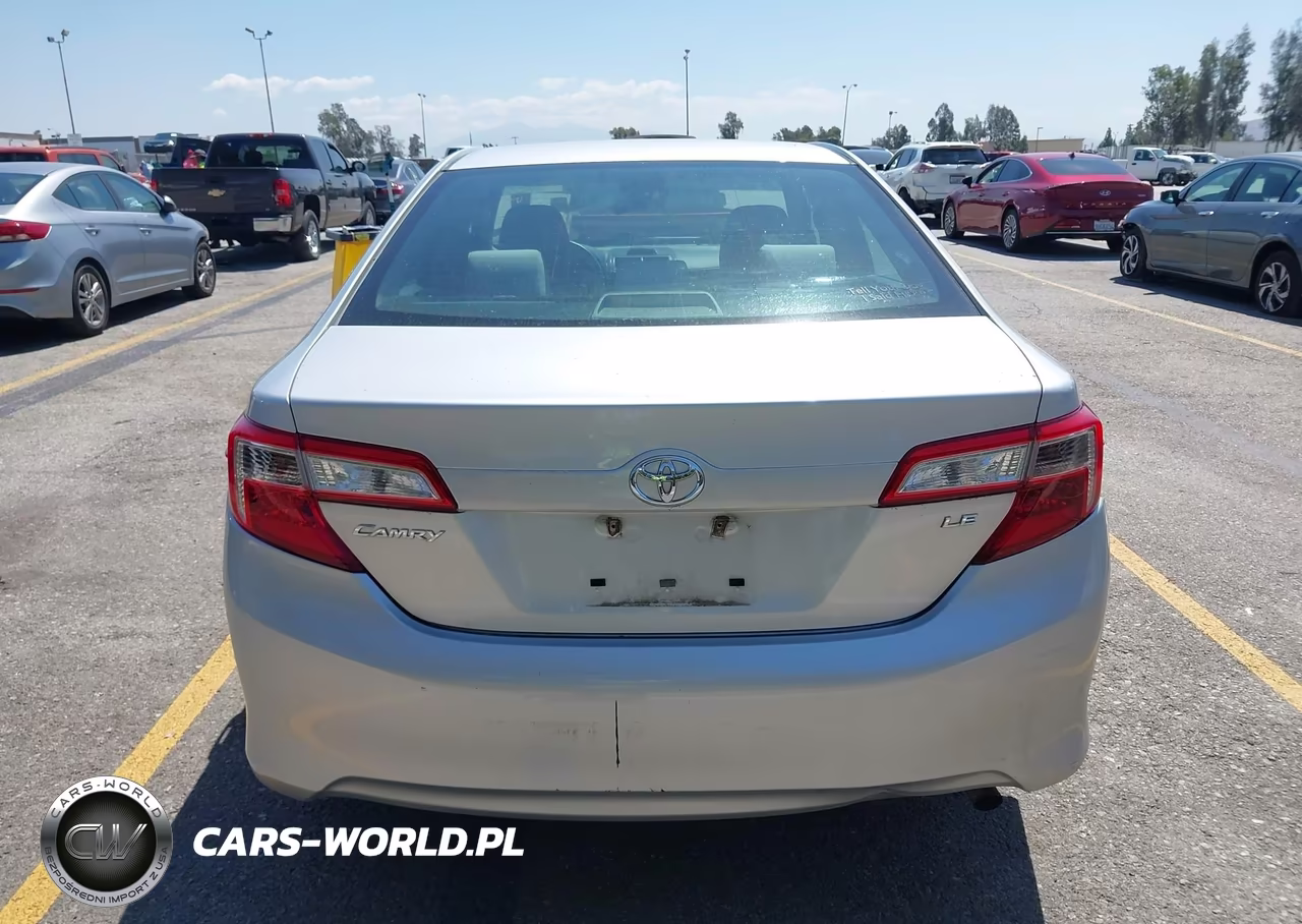 2014 Toyota Camry Le VIN:4T1BF1FK4EU770655 - 15