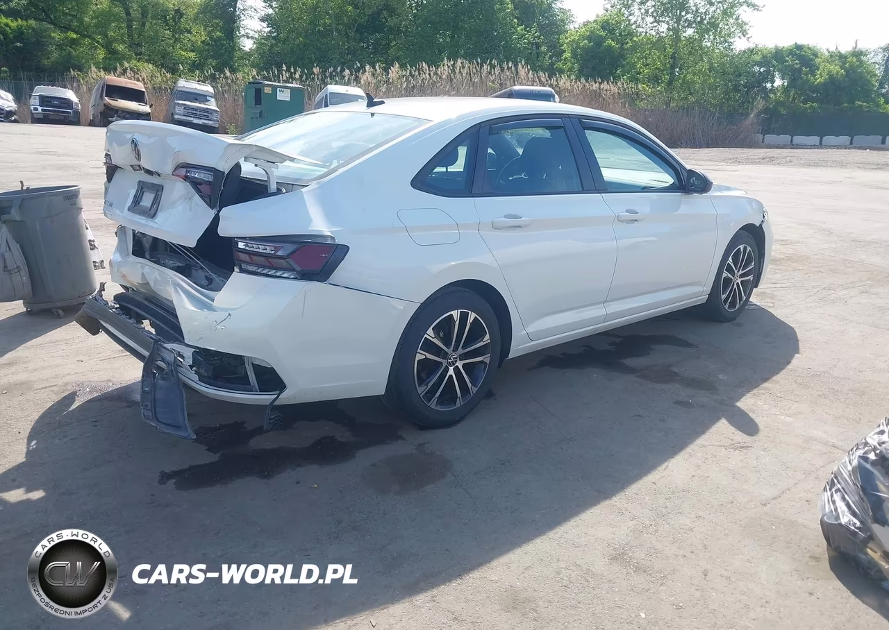 2022 Volkswagen Jetta 1.5T Sport VIN:3VWAM7BU3NM027907 - 4