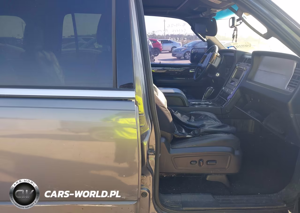 2010 Lincoln Navigator VIN:5LMJJ2H54AEJ10334 - 5