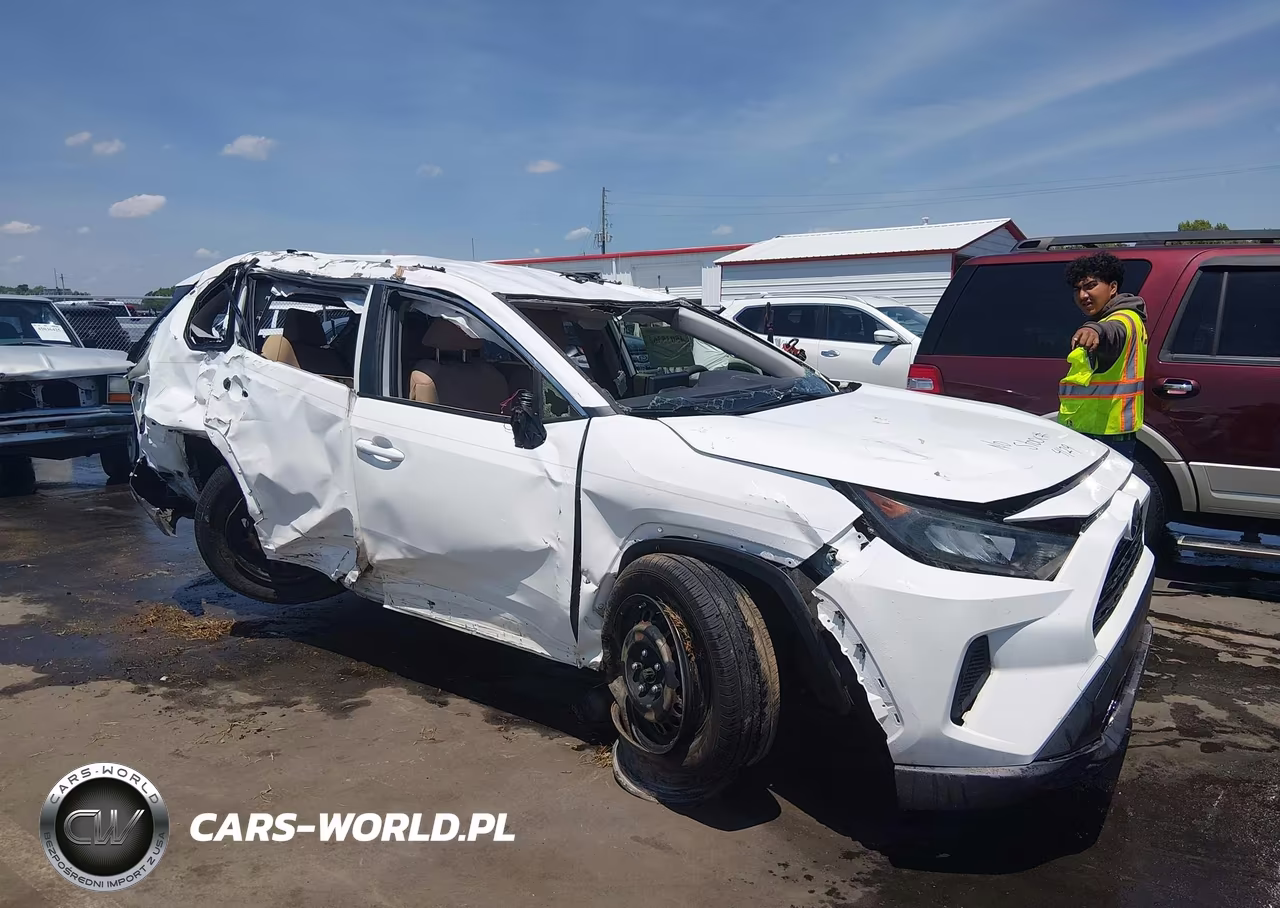 2019 Toyota Rav4 Le – zdjęcie 1 z 12