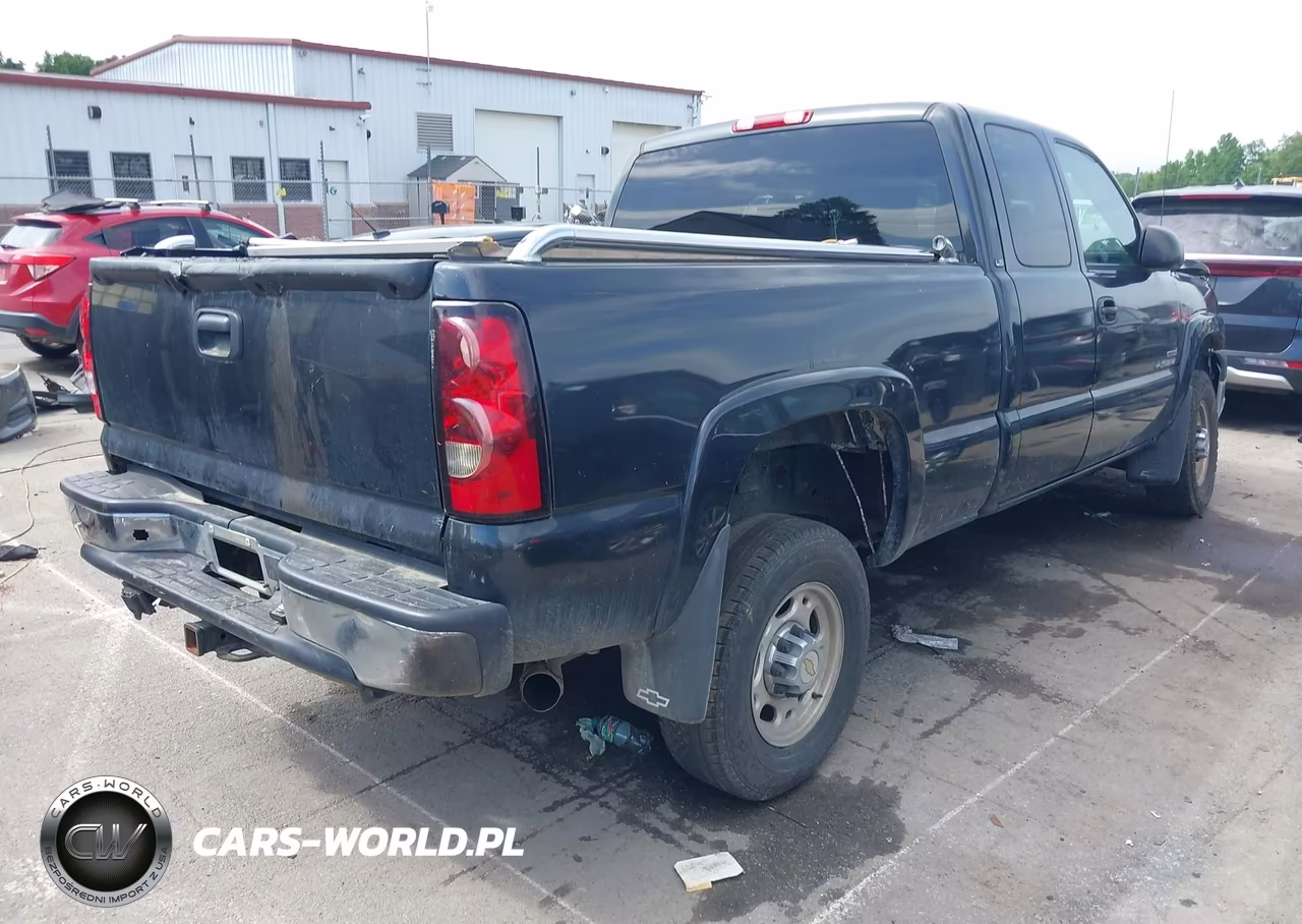 2004 Chevrolet Silverado 2500Hd Ls VIN:1GCHK29104E192873 - 4