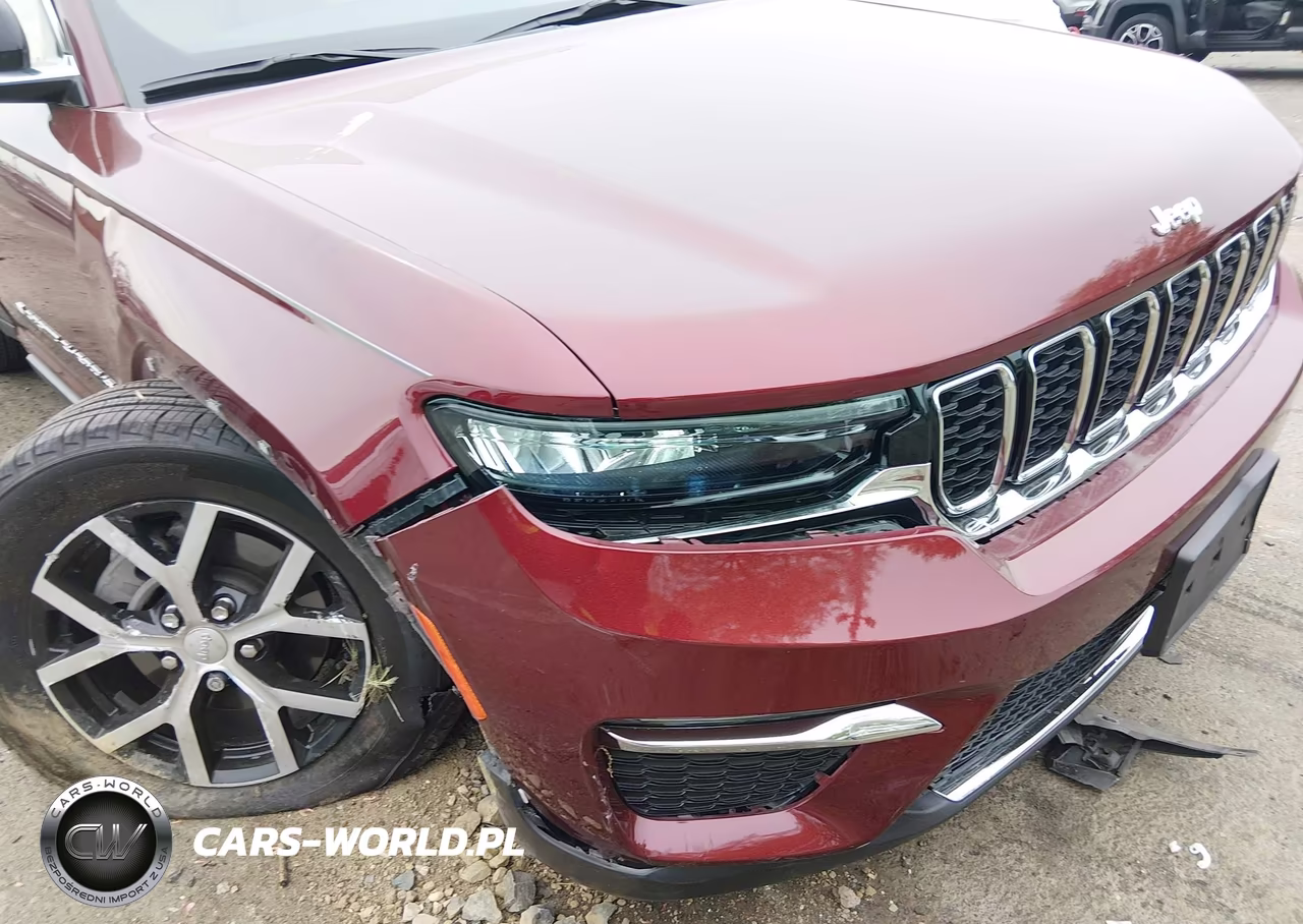 2023 Jeep Grand Cherokee Limited 4X4 VIN:1C4RJHBGXPC615144 - 6