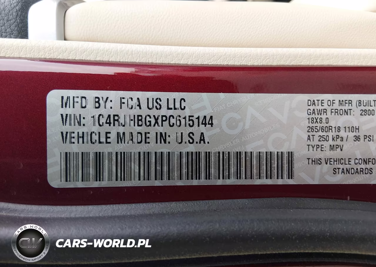2023 Jeep Grand Cherokee Limited 4X4 VIN:1C4RJHBGXPC615144 - 9