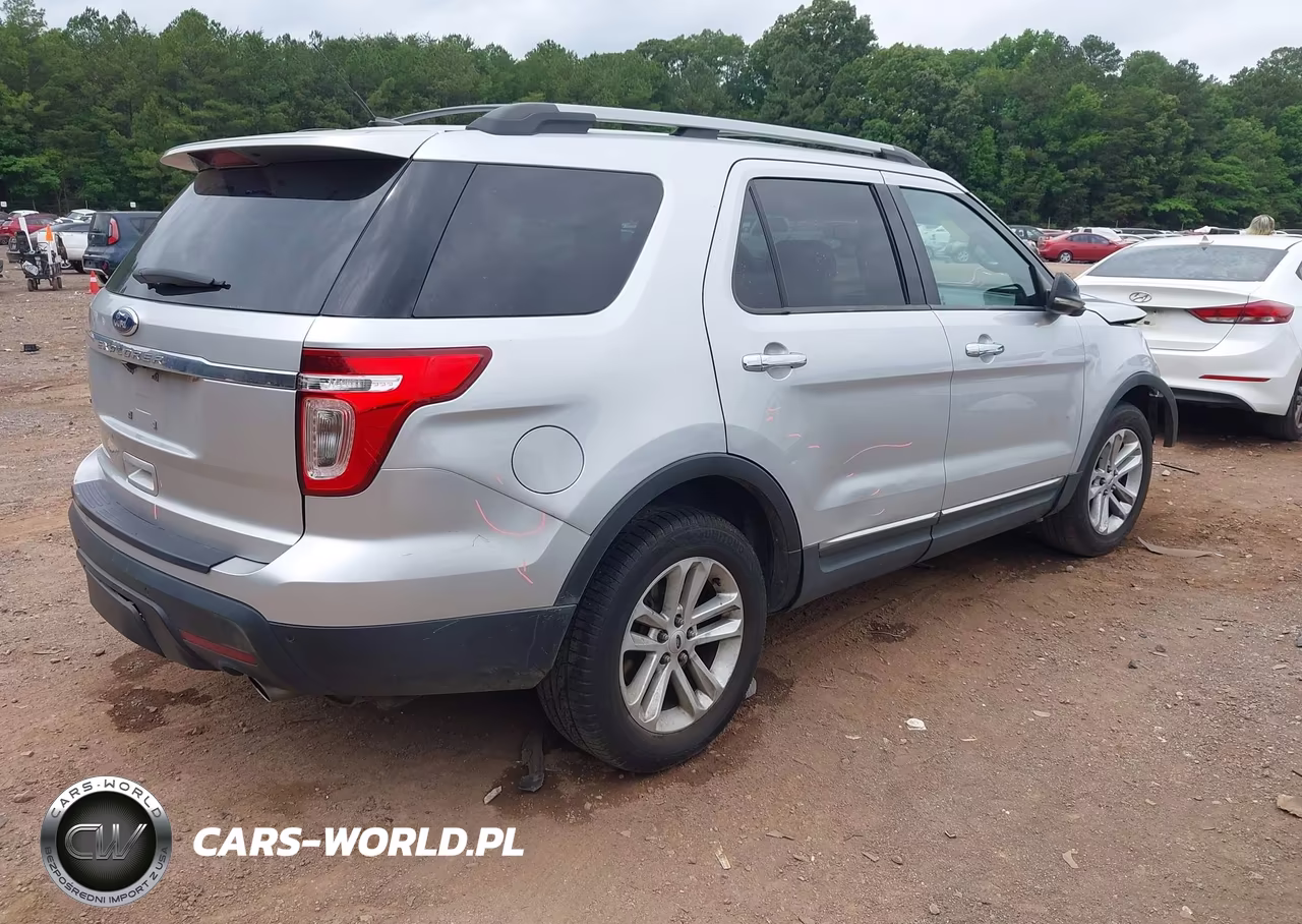 2012 Ford Explorer Xlt VIN:1FMHK7D86CGA54366 - 4