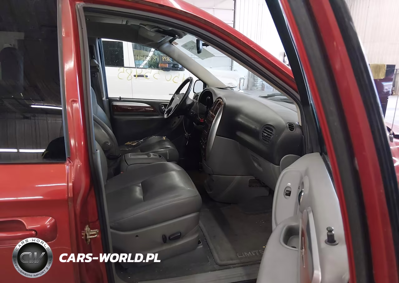 2005 Chrysler Town & Country Limited VIN:2C8GP64L85R196654 - 5