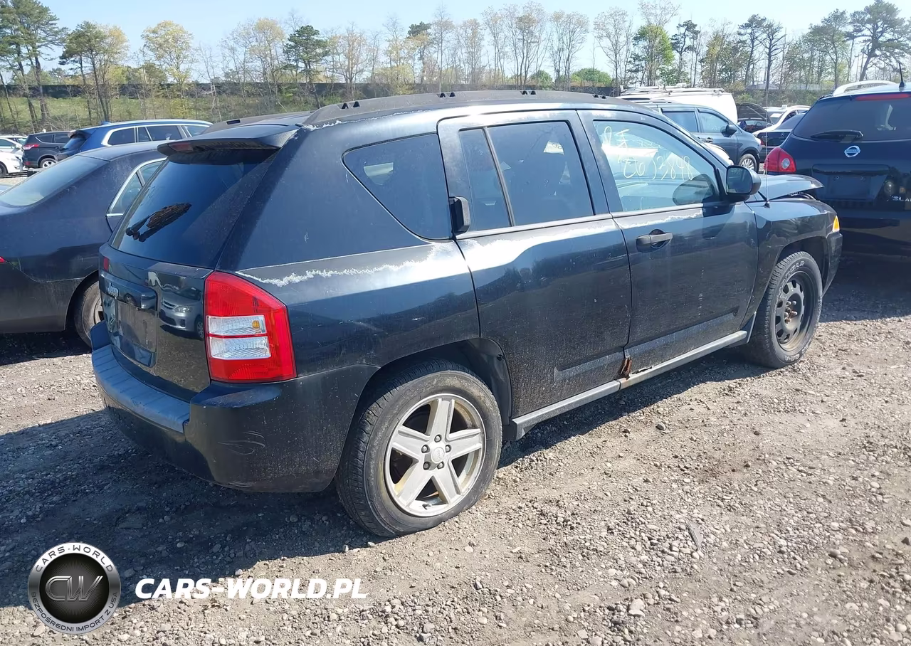 2007 Jeep Compass Sport VIN:1J8FT47W37D190035 - 4