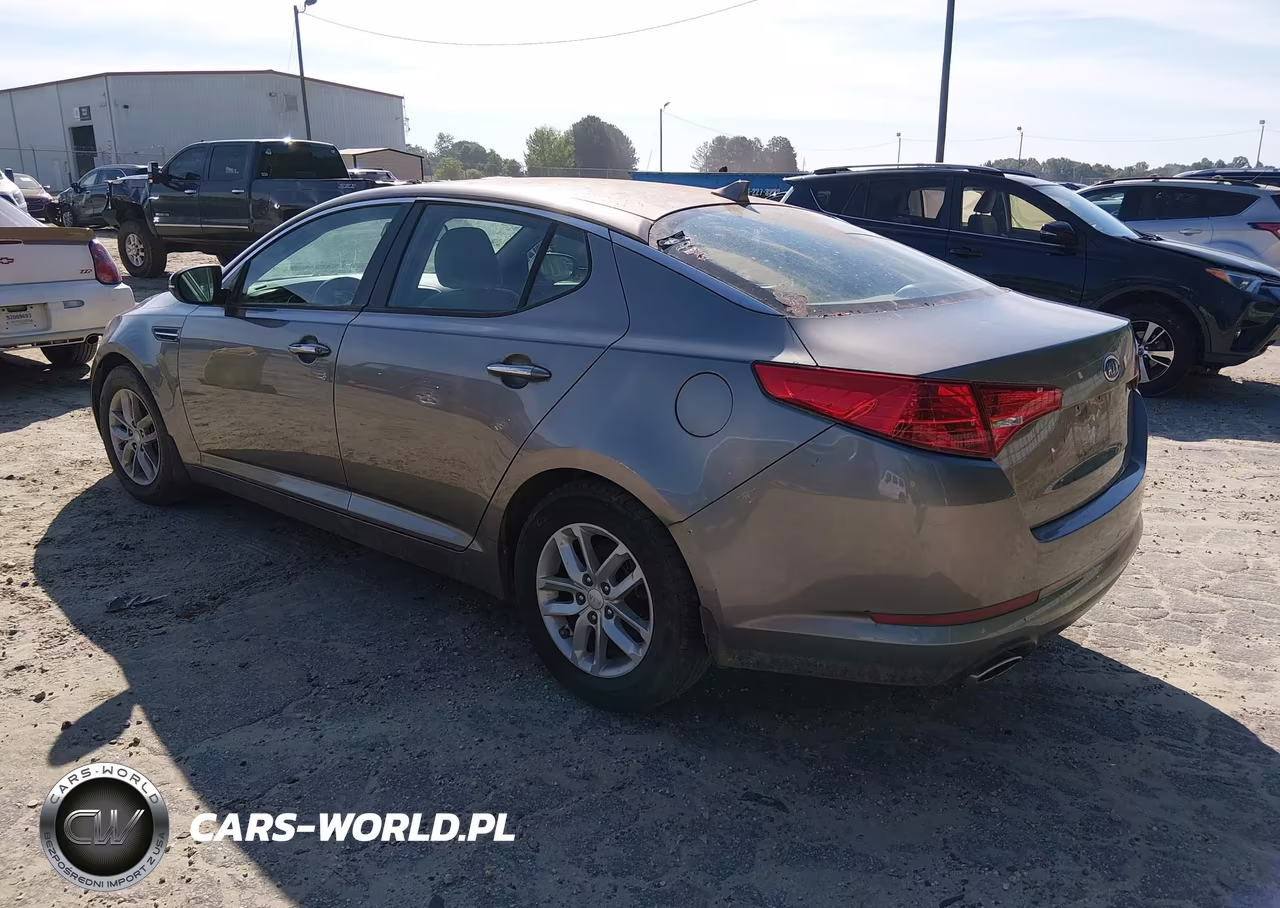 2013 Kia Optima Lx VIN:5XXGM4A72DG176154 - 3